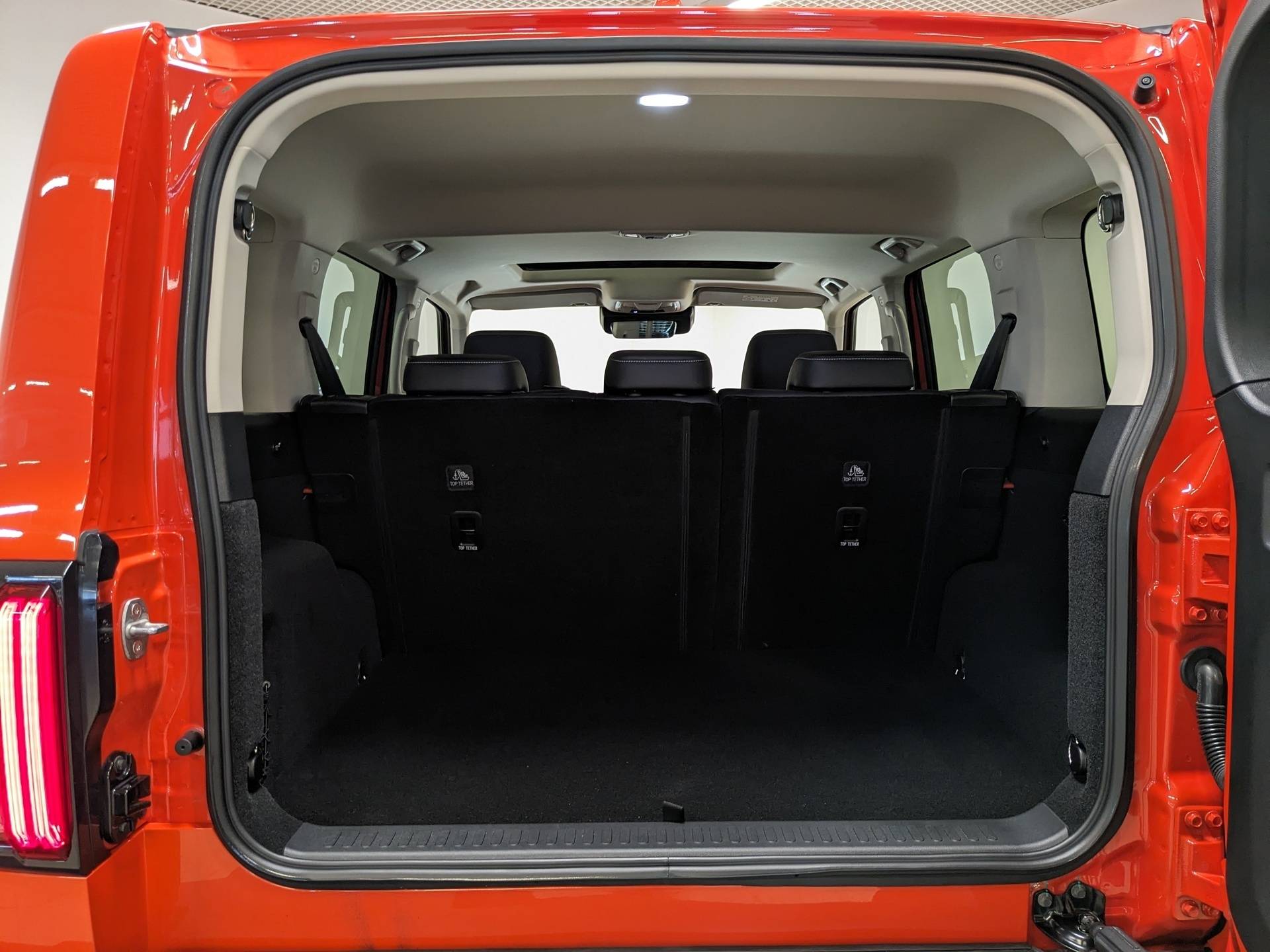 Tank 300 City Premium 2.0 8AT 4WD