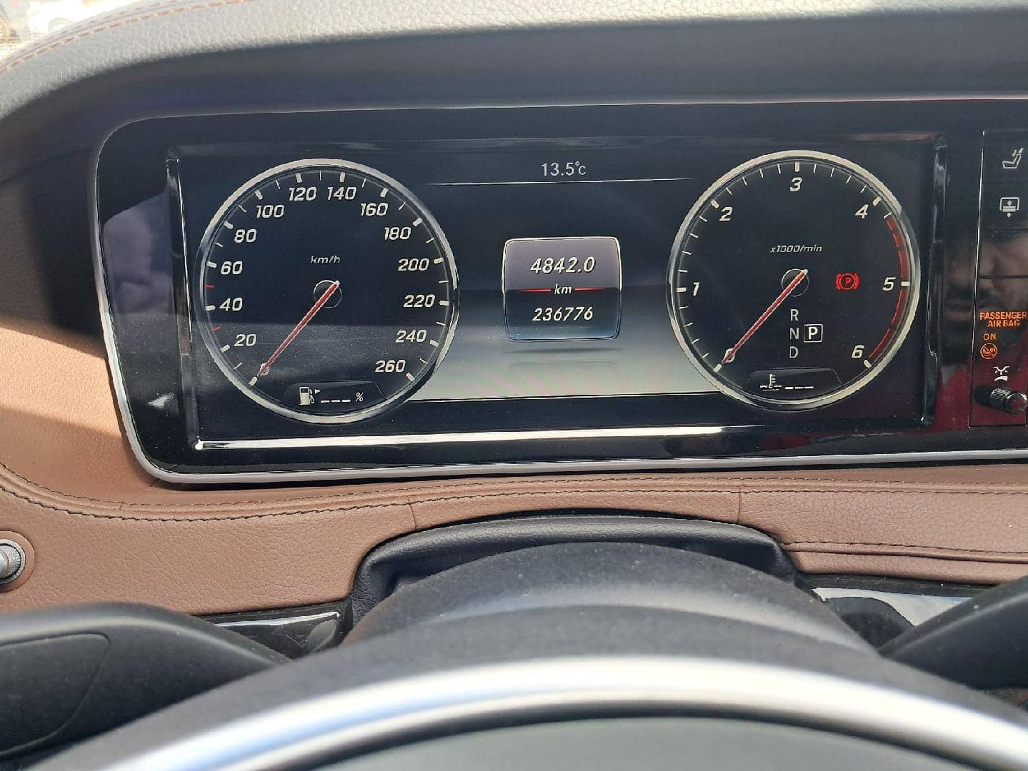 Mercedes-Benz S седан,  236 775 км, 2016 года