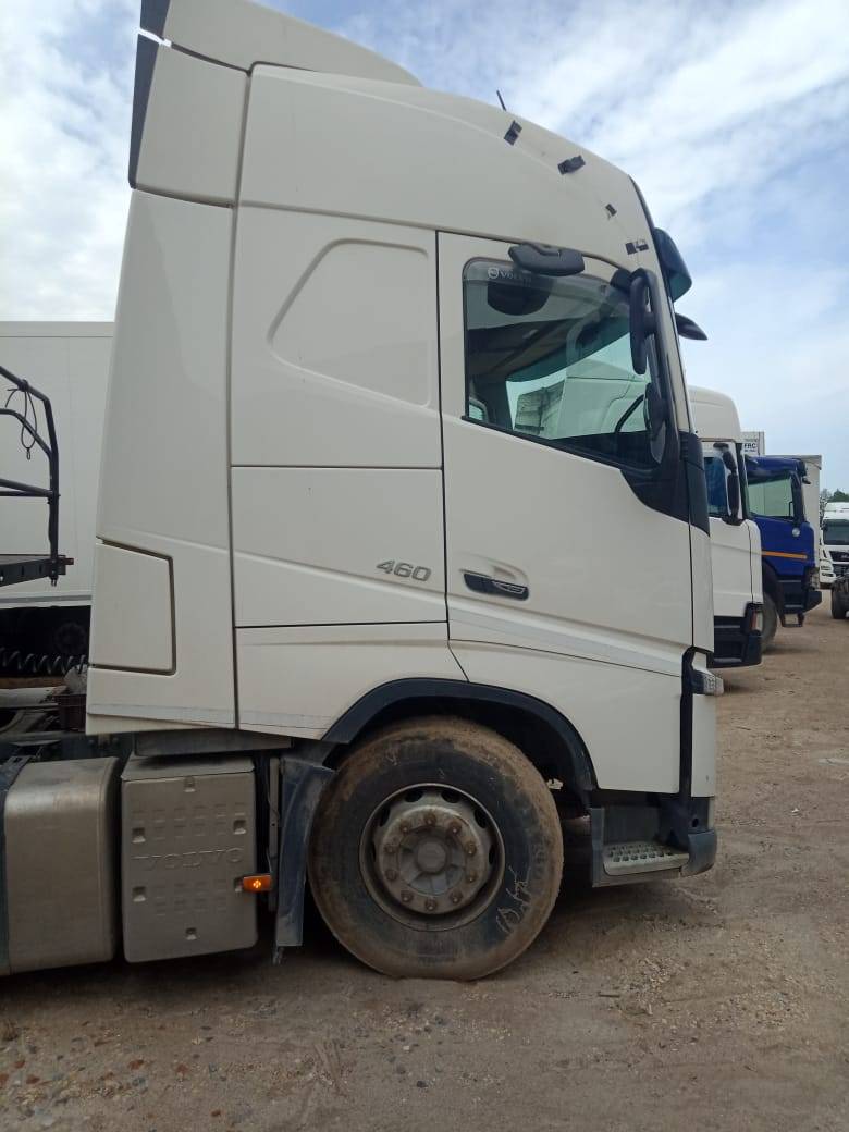 Volvo FH 460 4x2 (FH Globetrotter)