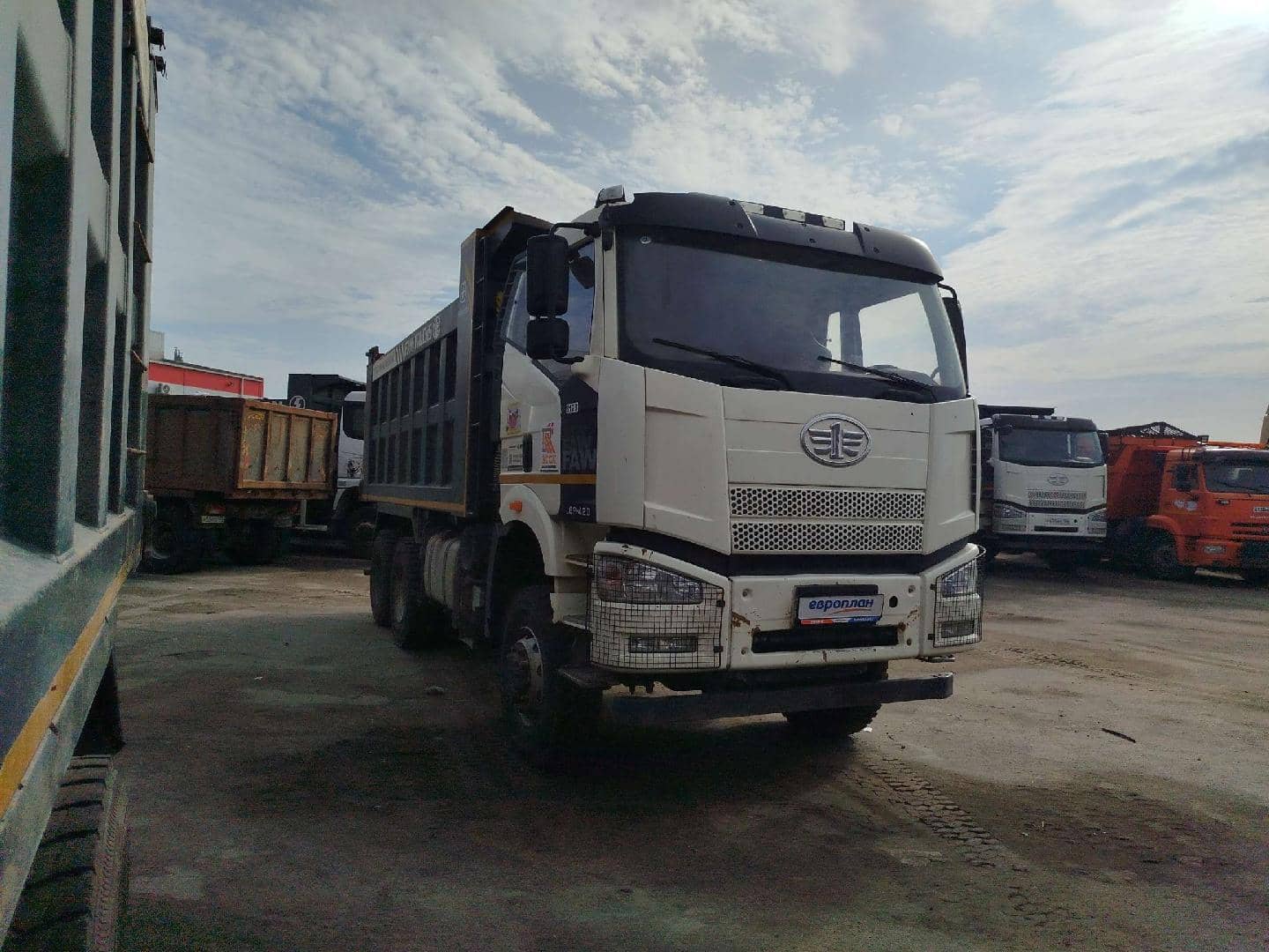 FAW CA3250P66K24L1TE5 6x6,  78 489 км, 2023 года в лизинг