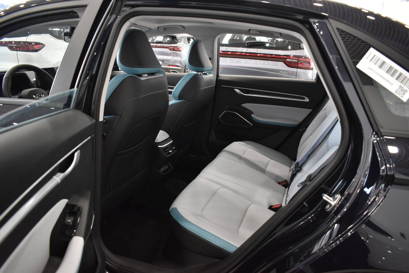 Geely Emgrand Luxury 1.5 AT
