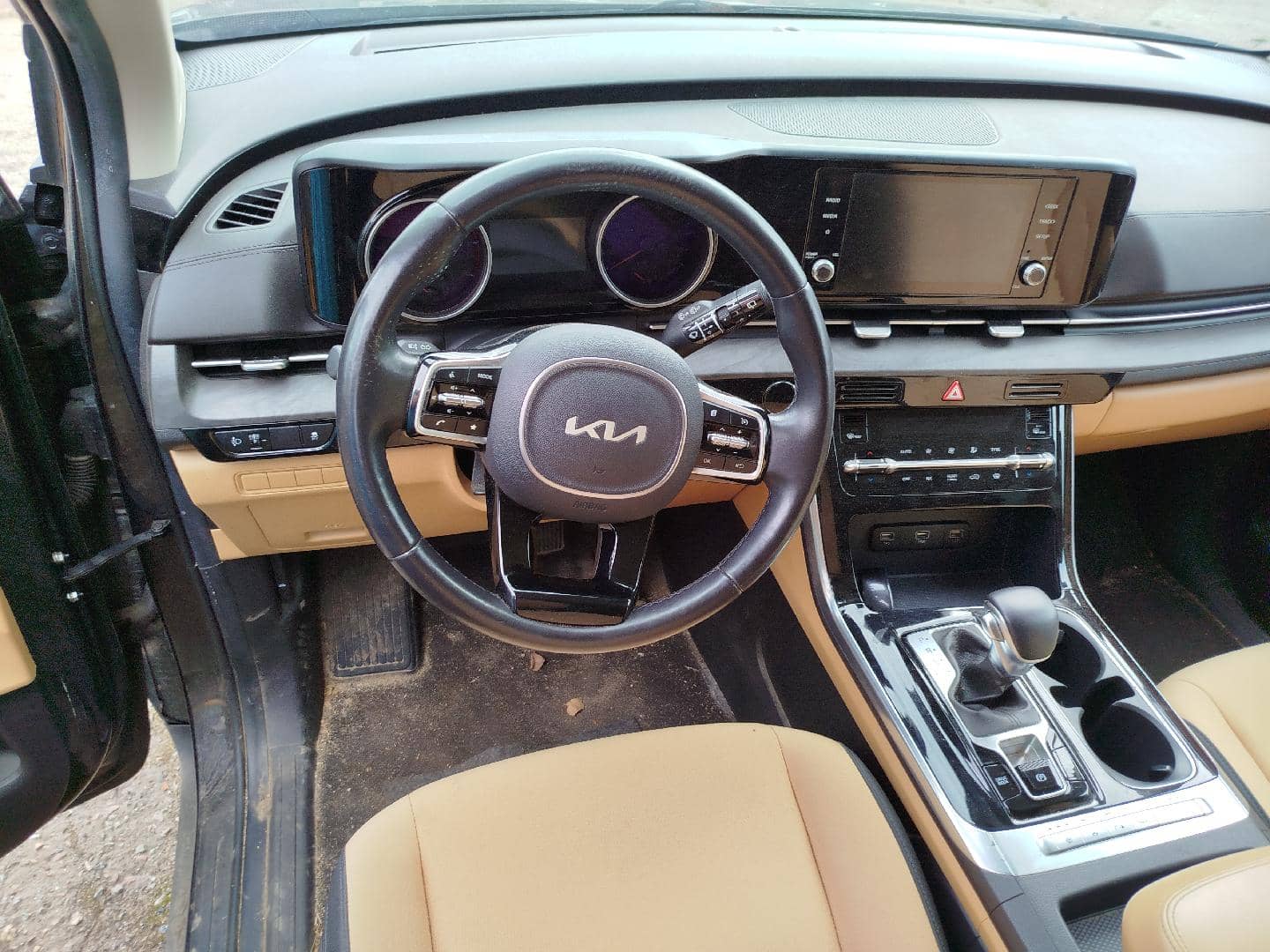 KIA Carnival,  102 000 км, 2022 года в лизинг