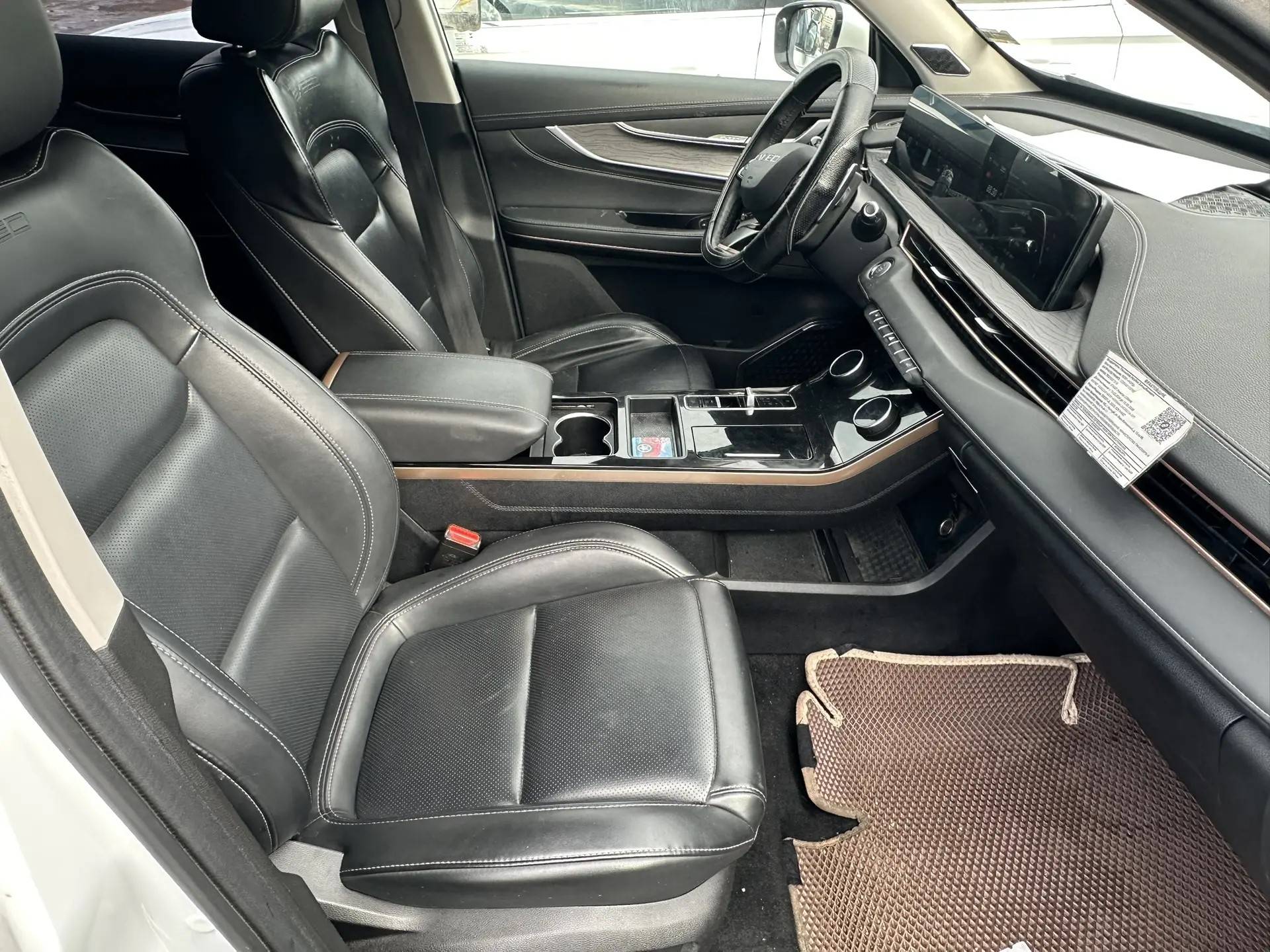 EXEED LX,  169 759 км, 2023 года в лизинг