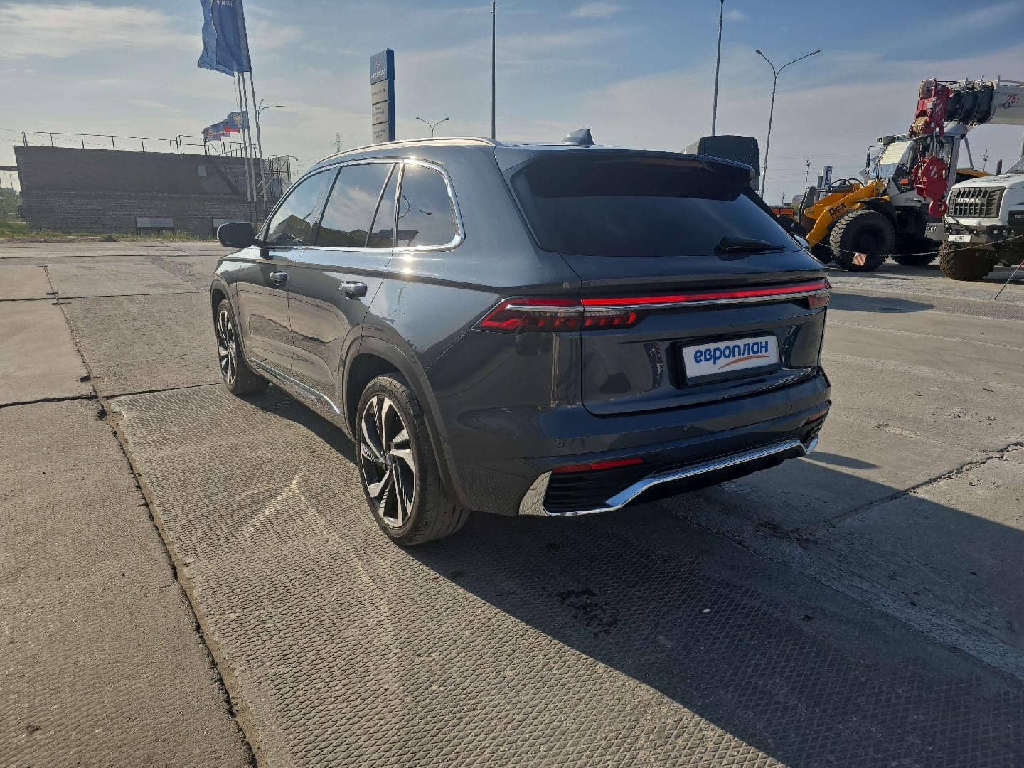 Geely Monjaro,  65 835 км, 2023 года в лизинг