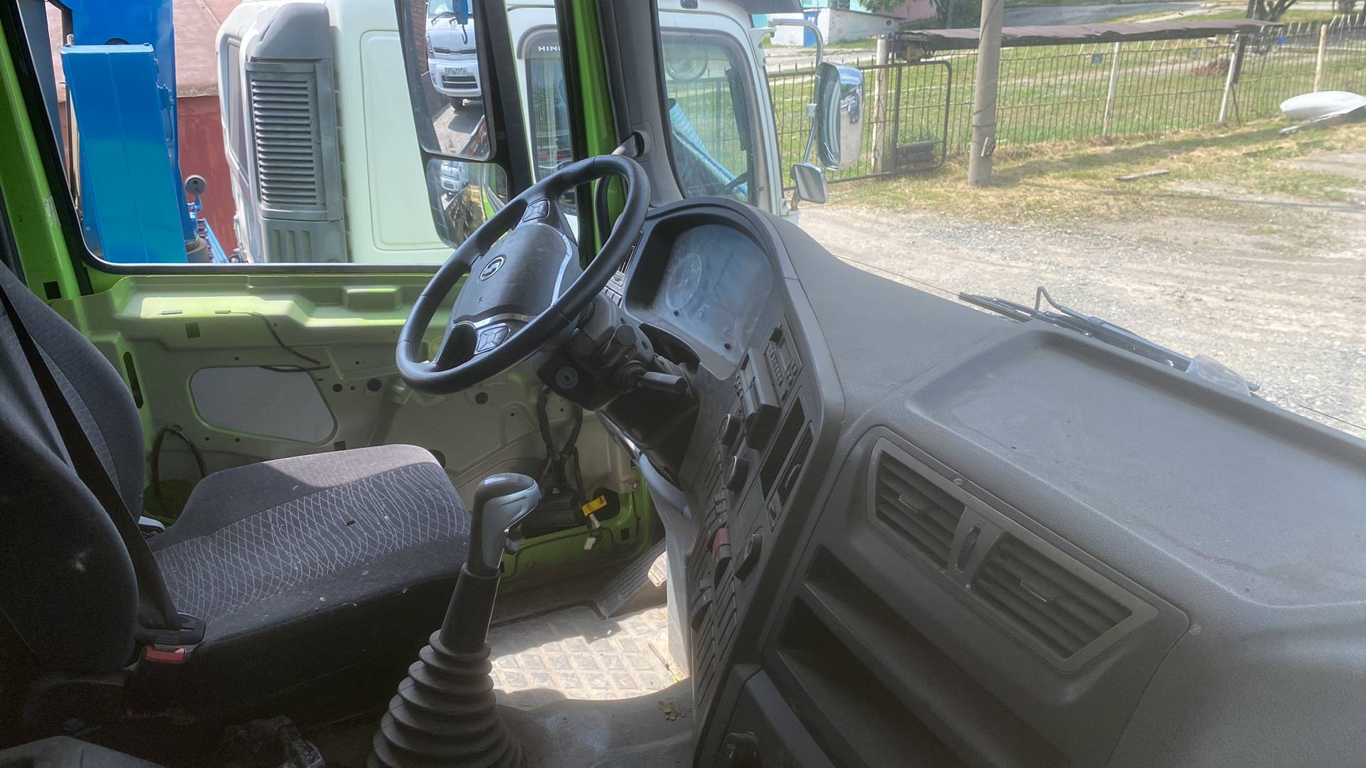Shacman SX33186T366C,  10 000 км, 2022 года