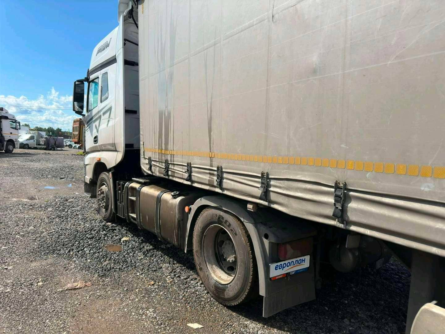 FAW CA4180P77K25E5 4x2,  340 231 км, 2023 года в лизинг