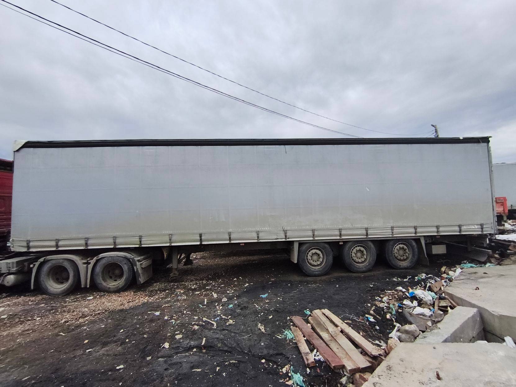 SCHMITZ Шторный 9084, 2021 года