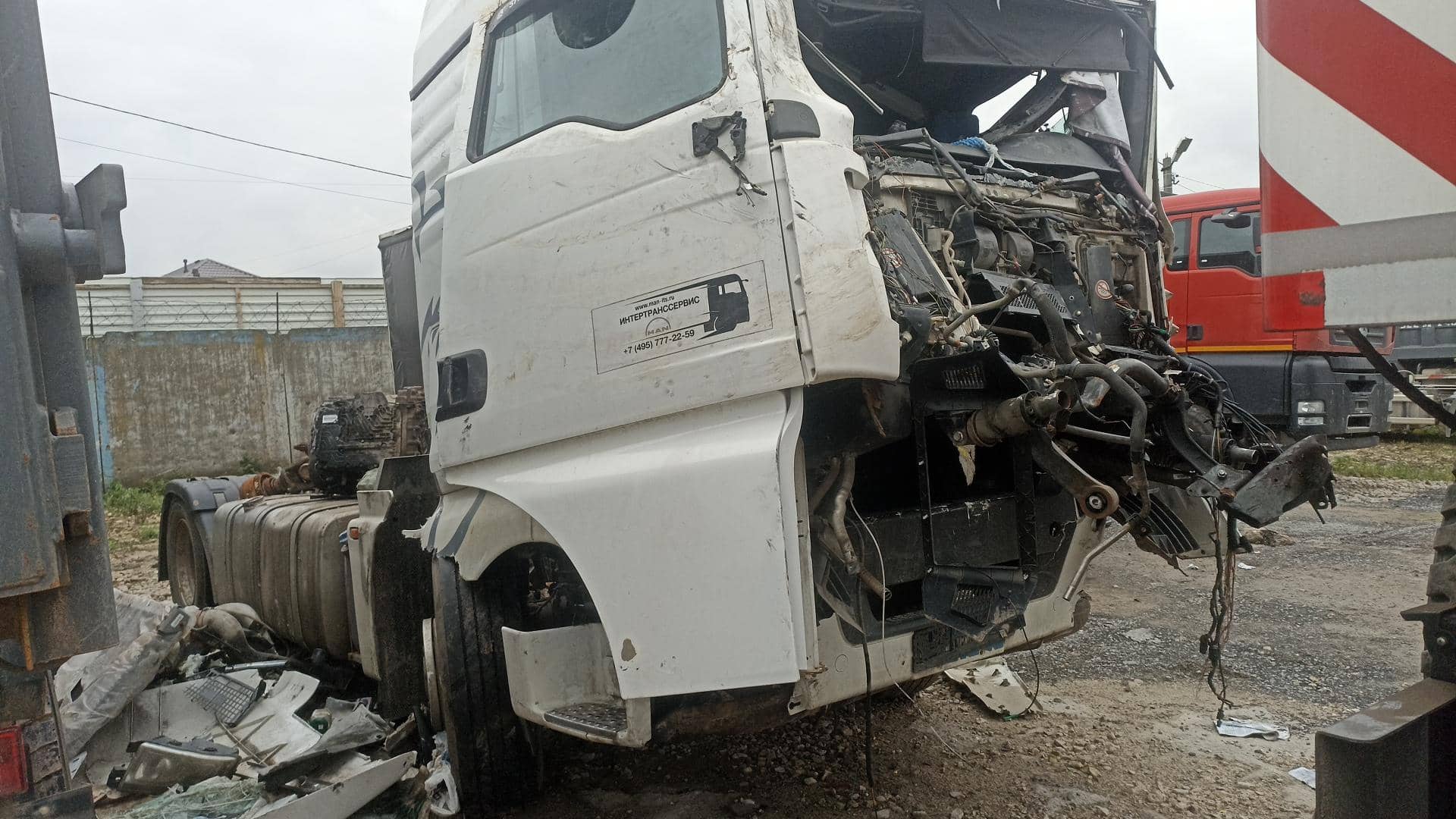Sitrak C7H 4x2 ZZ4186V361HE,  10 000 км, 2022 года