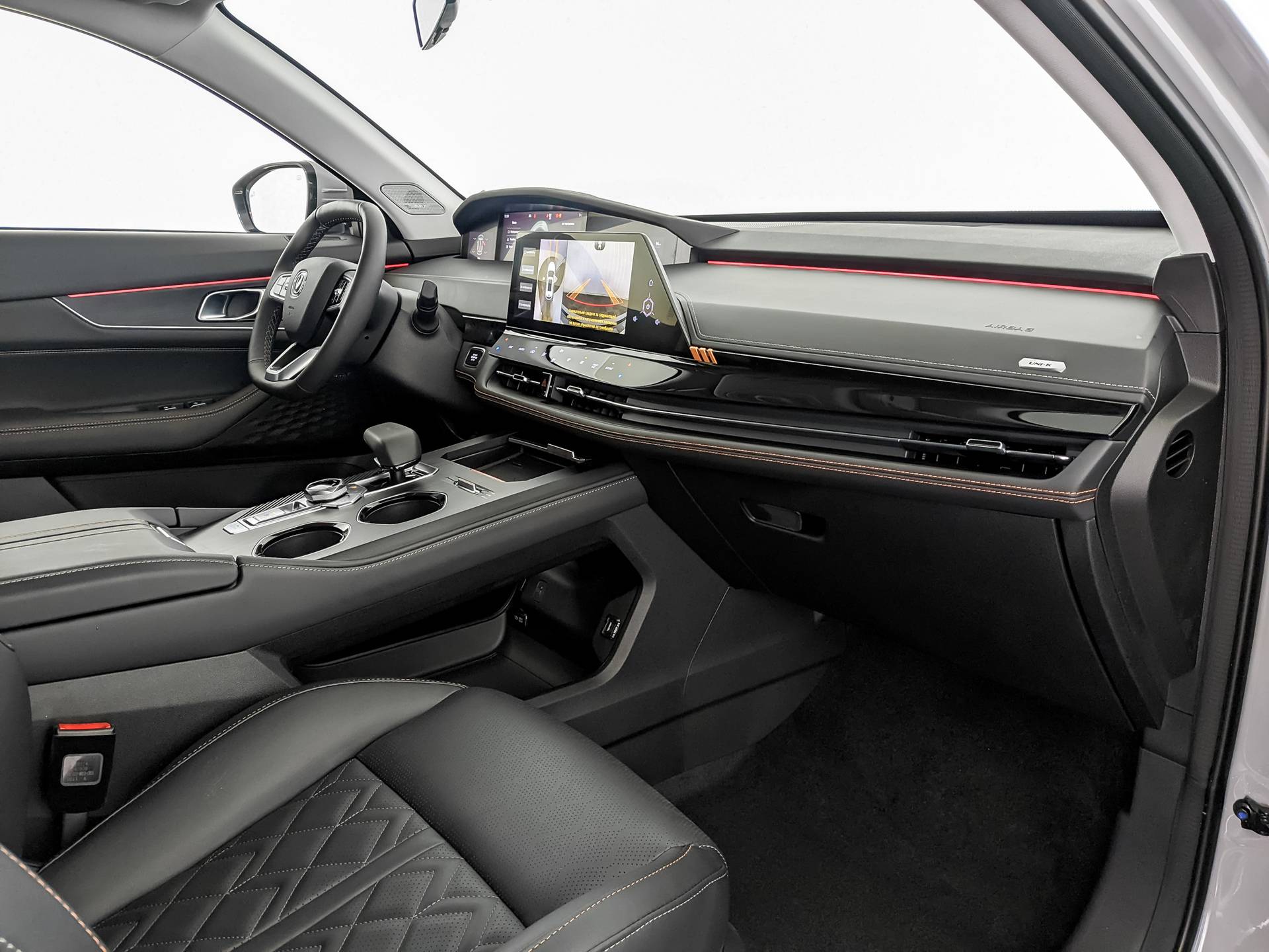 Changan Uni-K Tech 2.0 8AT AWD