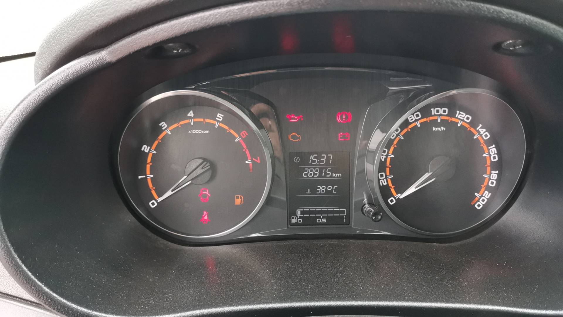 Lada Granta лифтбек,  28 915 км, 2023 года в лизинг