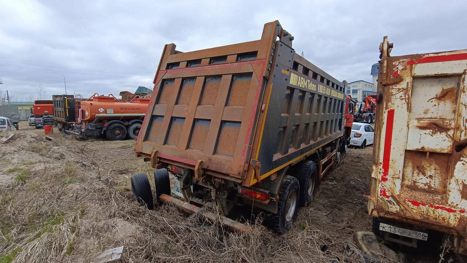 HOWO ZZ3407S3867Е 8х4,  87 666 км, 2022 года