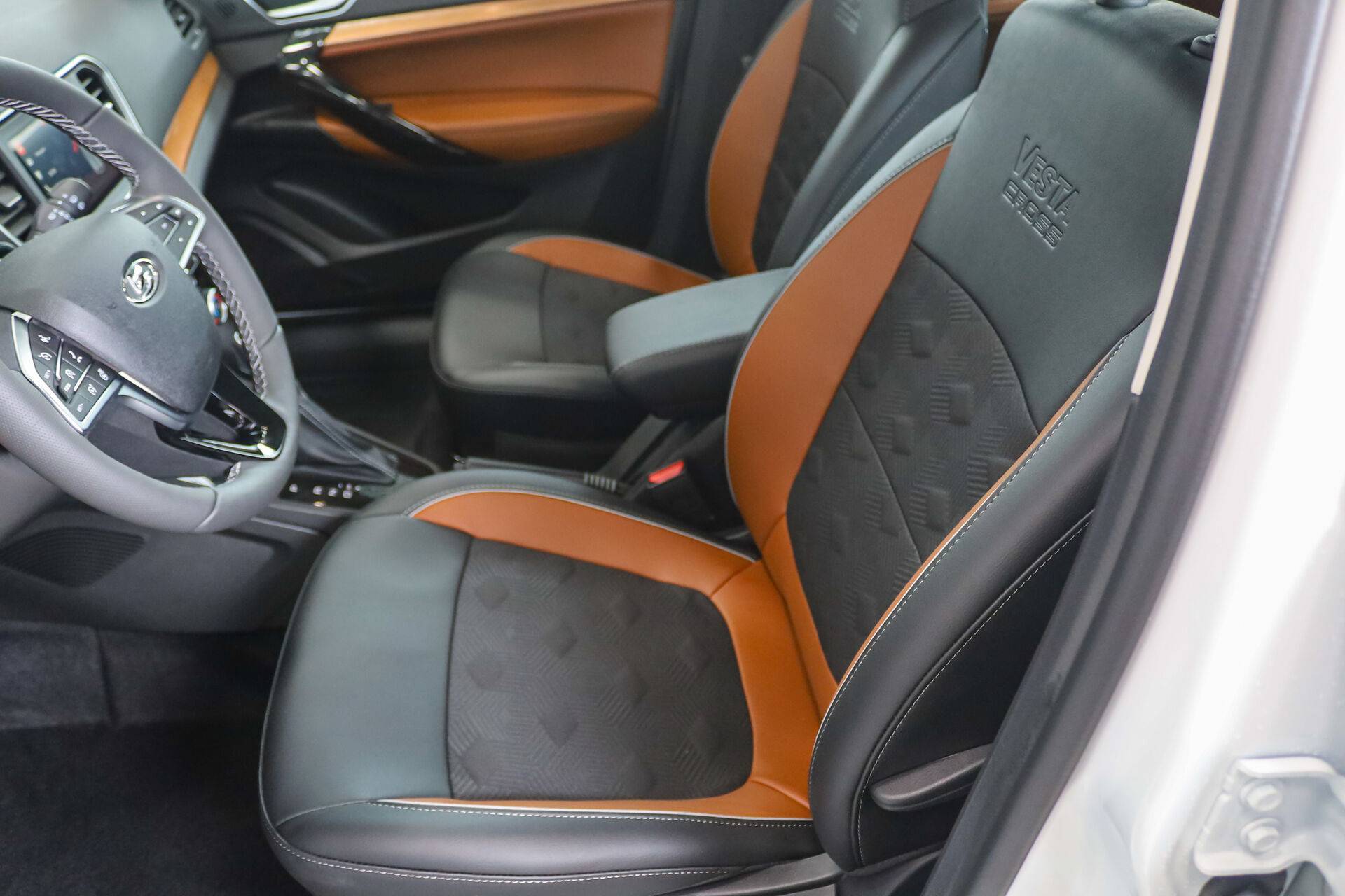 Lada Vesta SW Cross Life 24 1.8 122hp AT