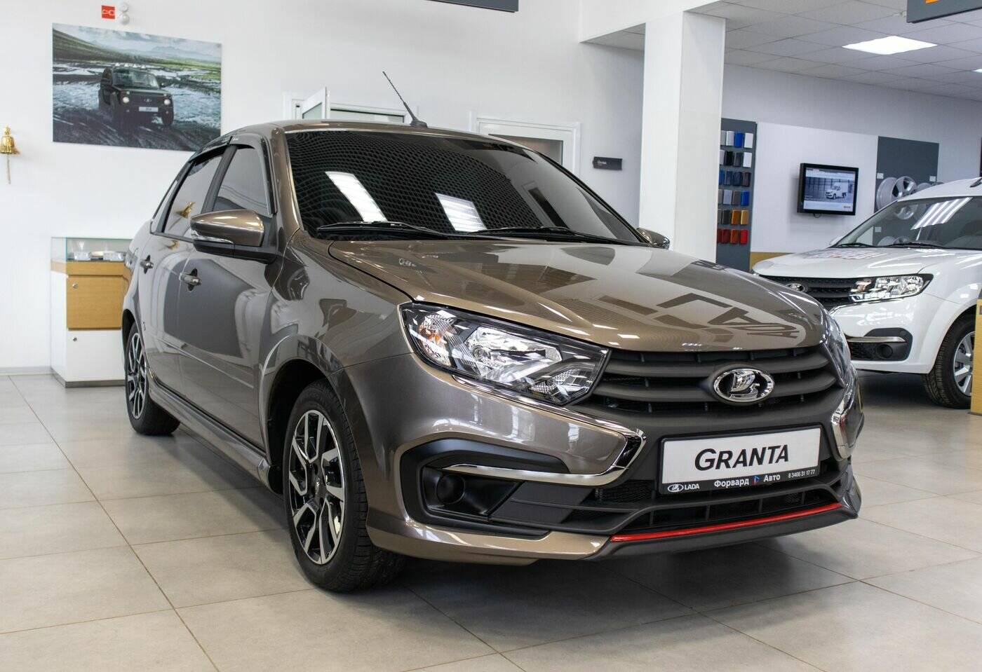 Lada Granta Sportline седан Comfort 24 1.6 106hp 5MT