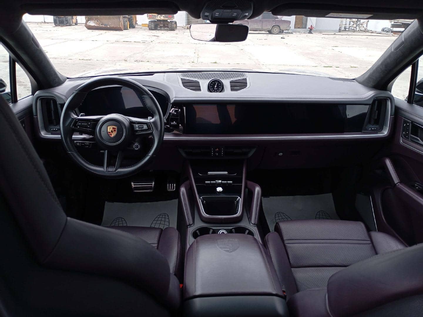 Porsche Cayenne,  33 841 км, 2023 года в лизинг