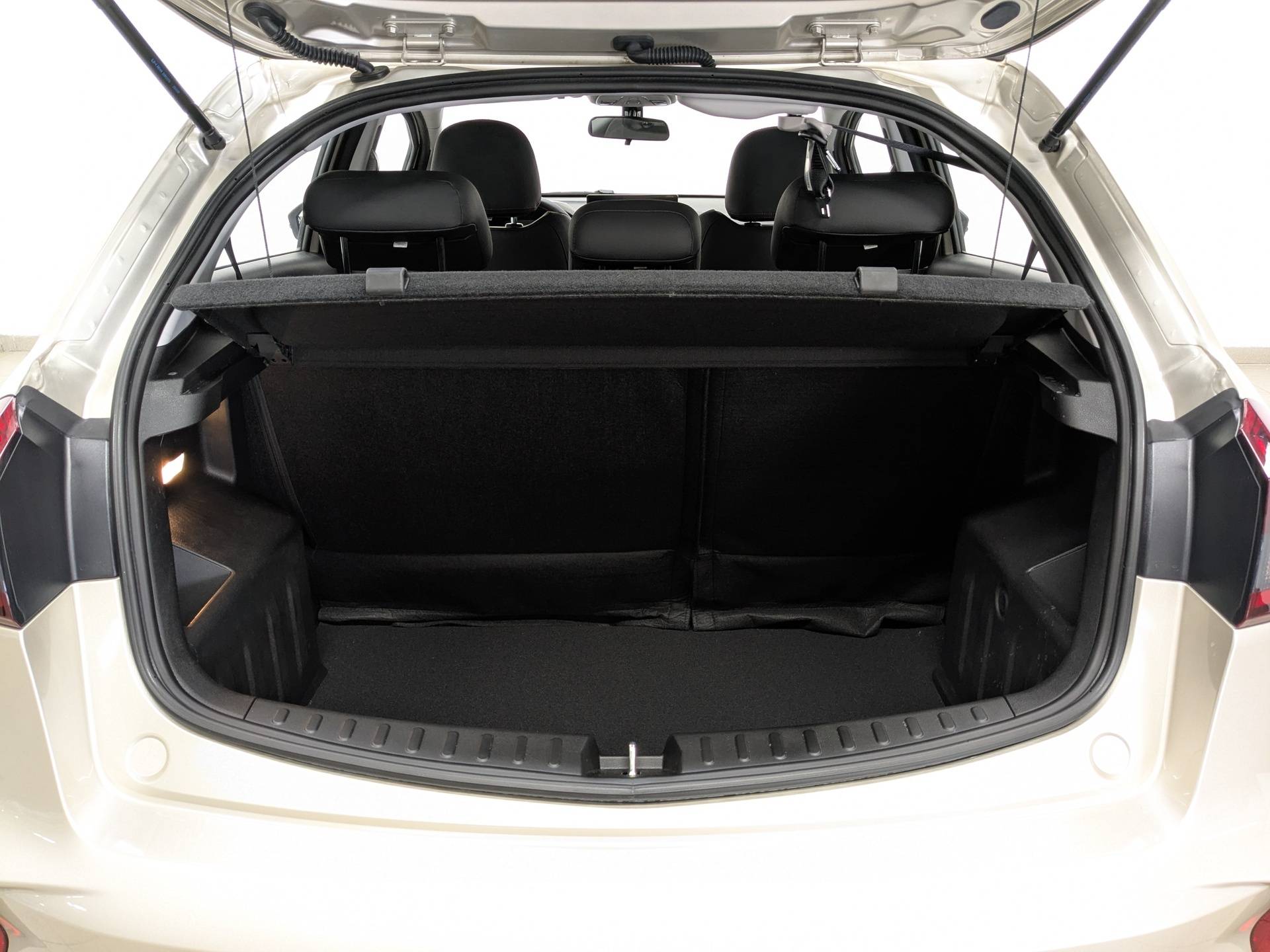 Livan X3PRO Luxury 1.5 CVT