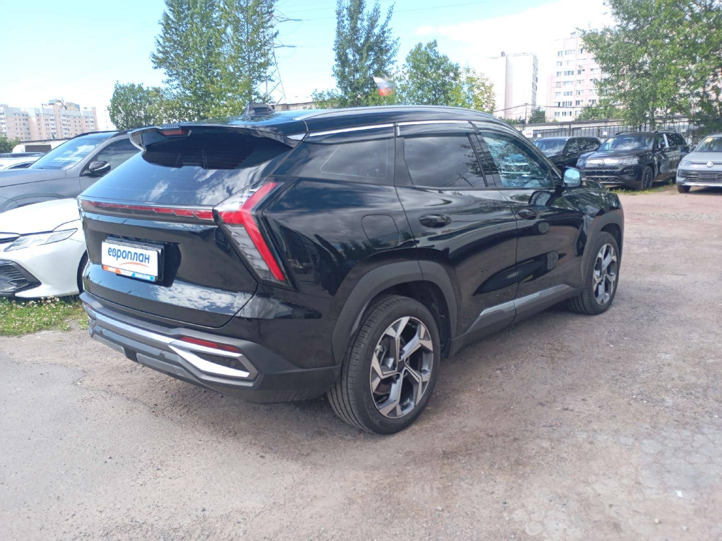Geely Atlas,  15 937 км, 2024 года в лизинг
