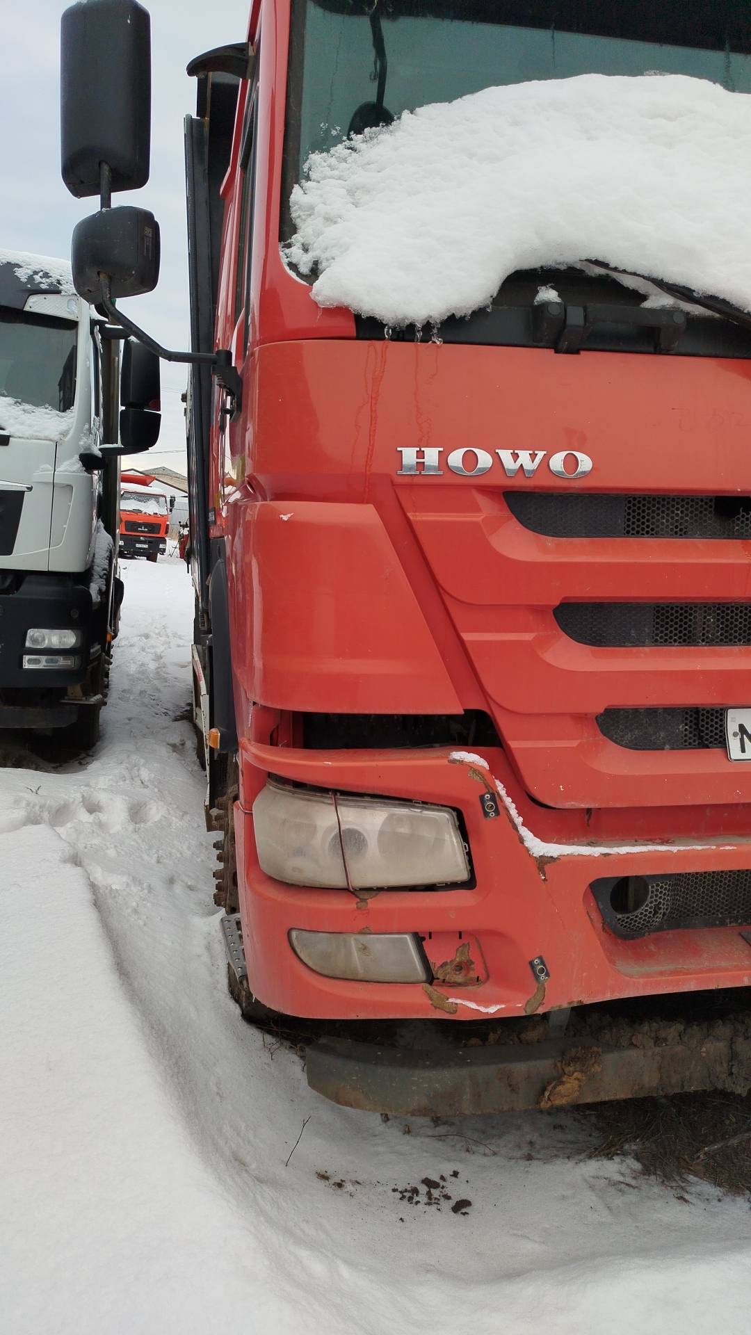 HOWO ZZ3327S3847E 6х4,  62 119 км, 2022 года в лизинг