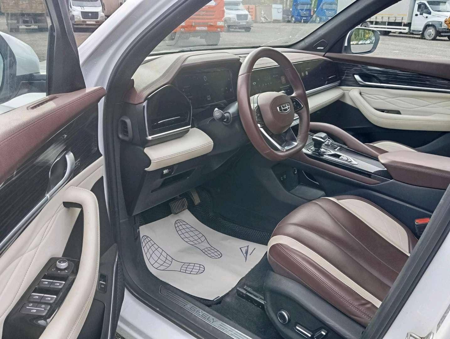 Geely Monjaro,  124 242 км, 2023 года в лизинг