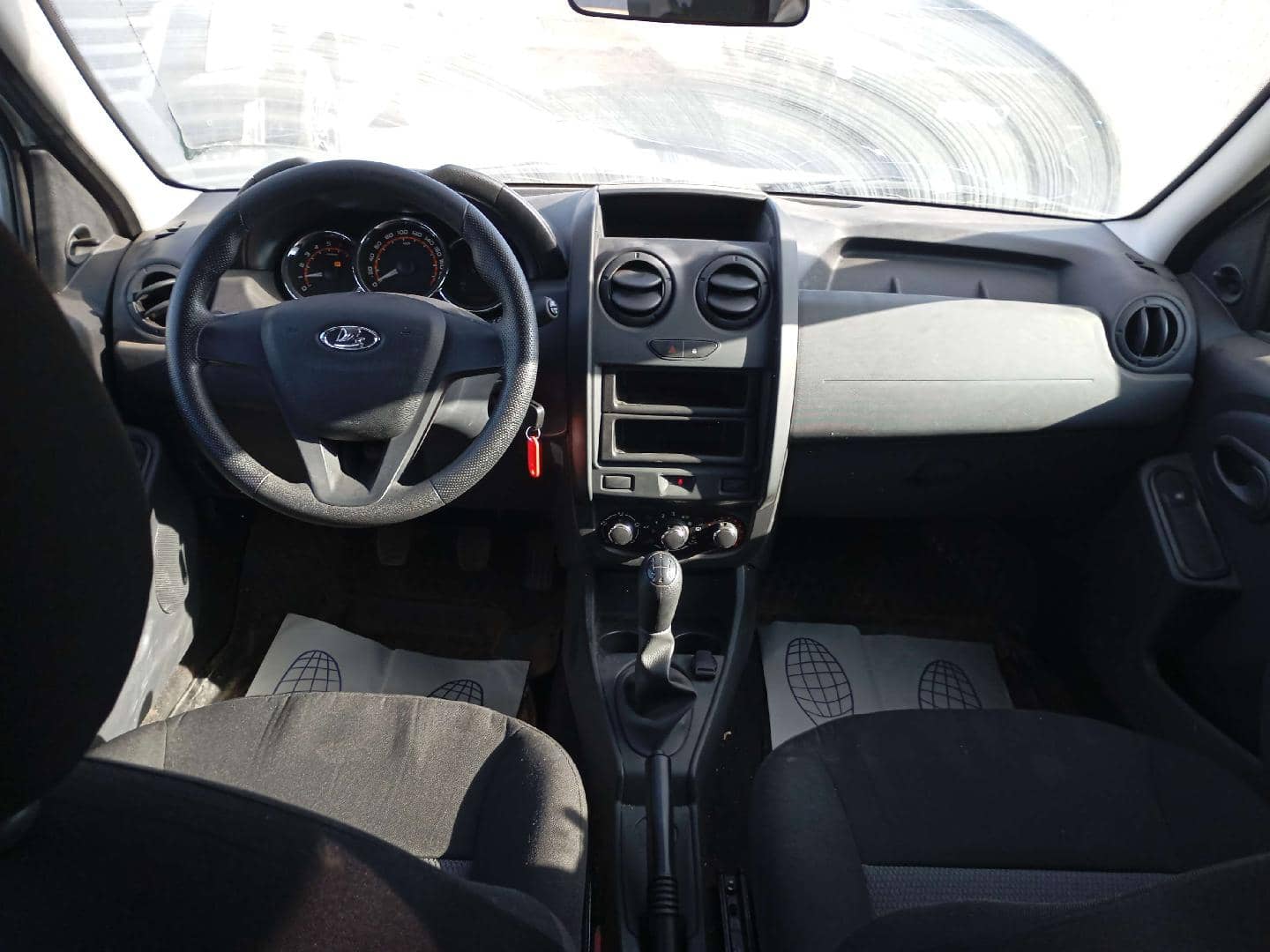 Lada Largus универсал,  67 883 км, 2024 года в лизинг