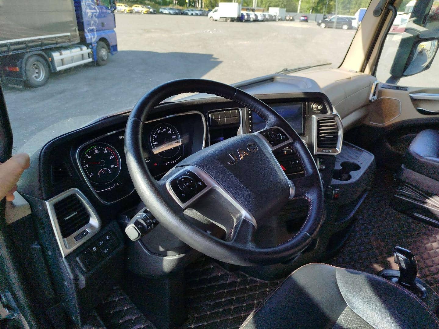 JAC K7 4x2 (2023),  256 682 км, 2024 года в лизинг