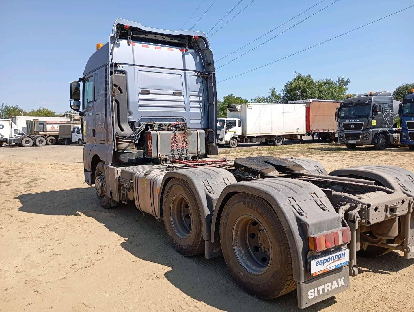 Sitrak С7Н MAX 6×4 ZZ4256V364HE,  157 916 км, 2023 года в лизинг