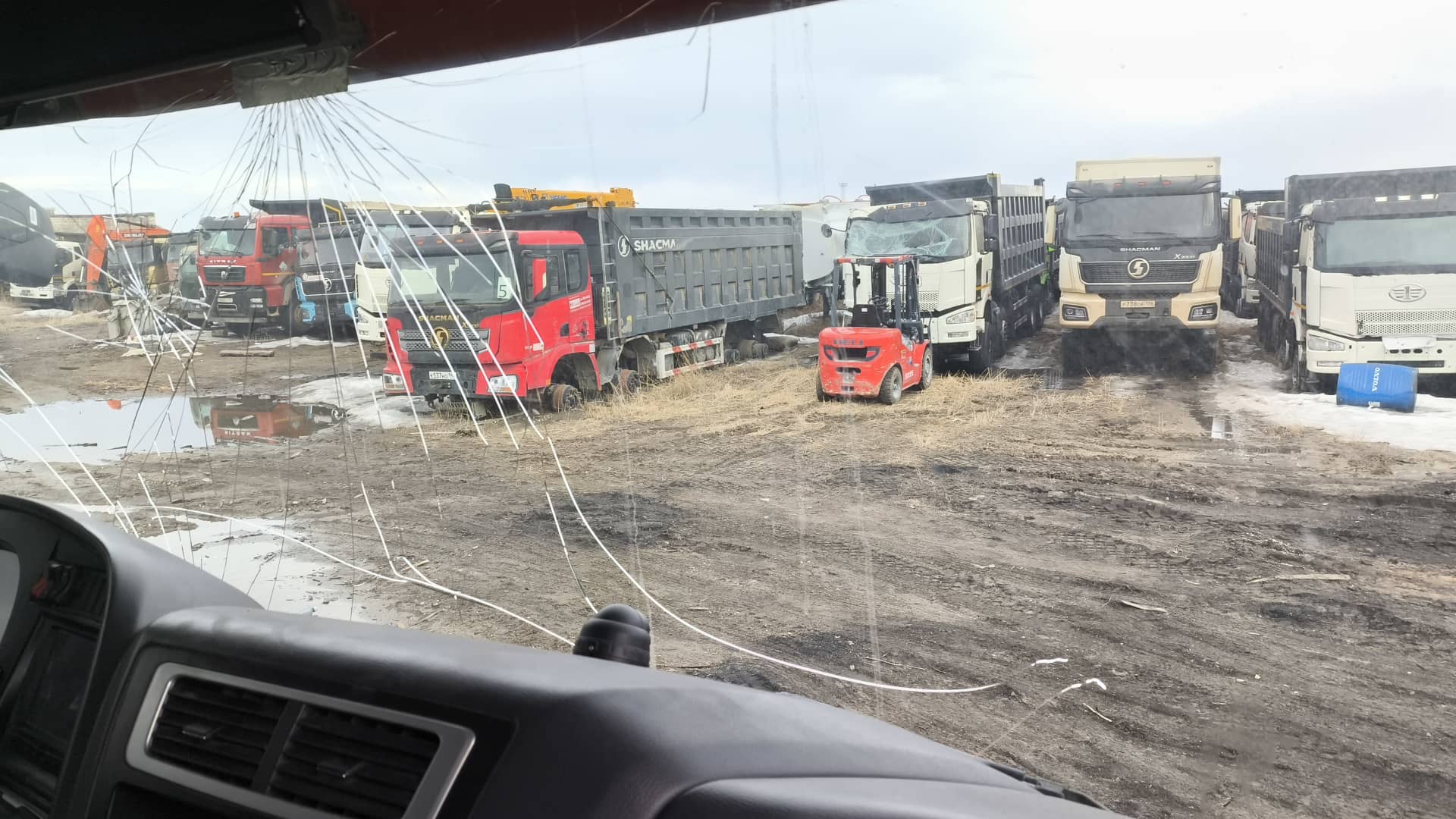 Sitrak ZZ3406V455ME,  99 138 км, 2024 года в лизинг