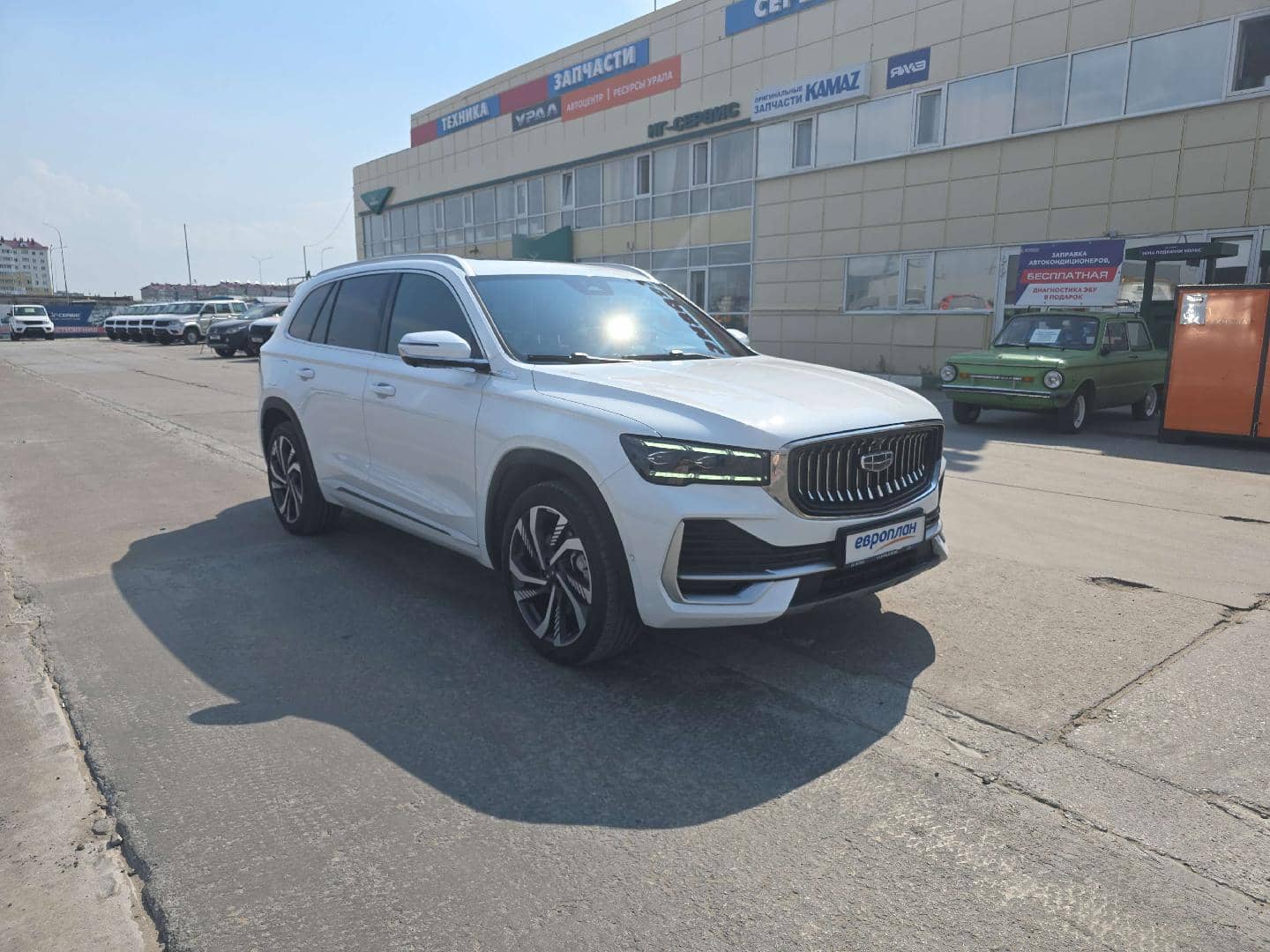 Geely Monjaro,  38 042 км, 2024 года в лизинг
