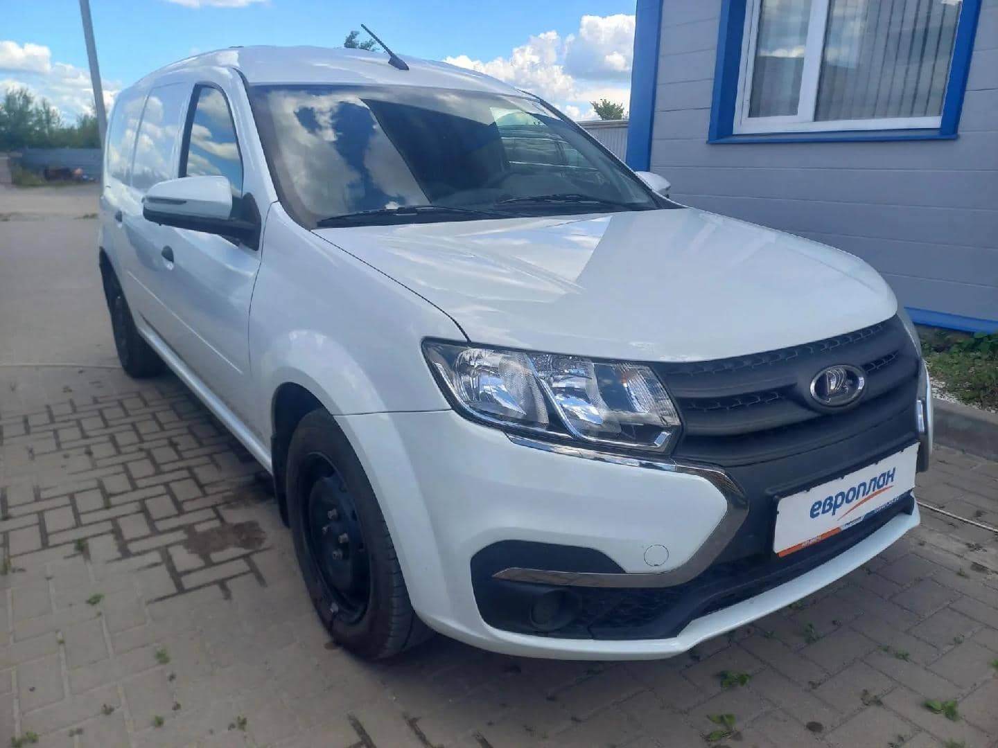 Lada Largus фургон,  18 213 км, 2024 года в лизинг