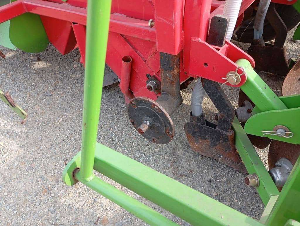 Jilin Kangda Agricultural Machinery 2BXF-27 Многофункциональная рядовая сеялка для посева и внесения удобрений,  2 км, 2022 года в лизинг