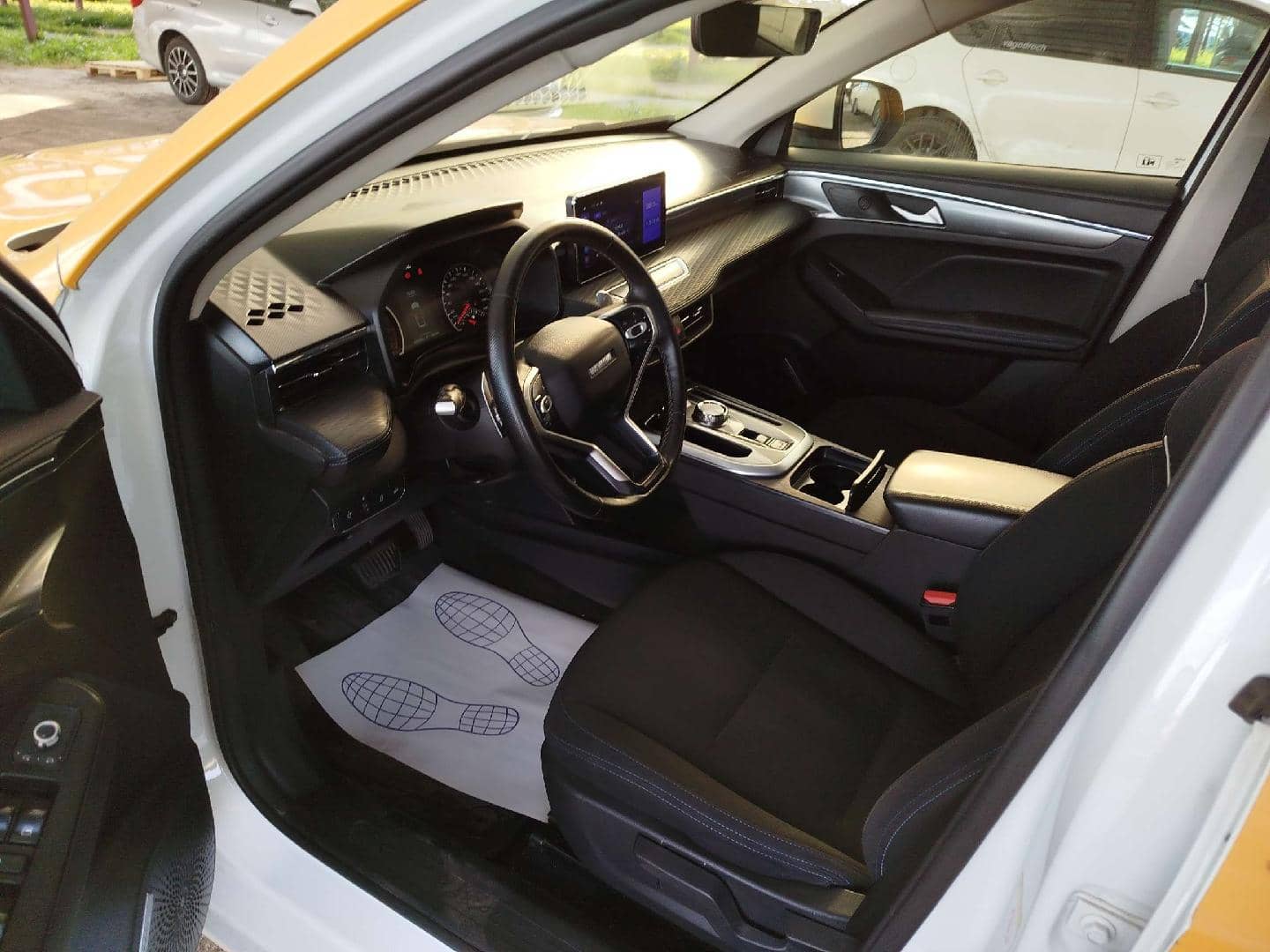 Haval Jolion,  240 264 км, 2023 года в лизинг