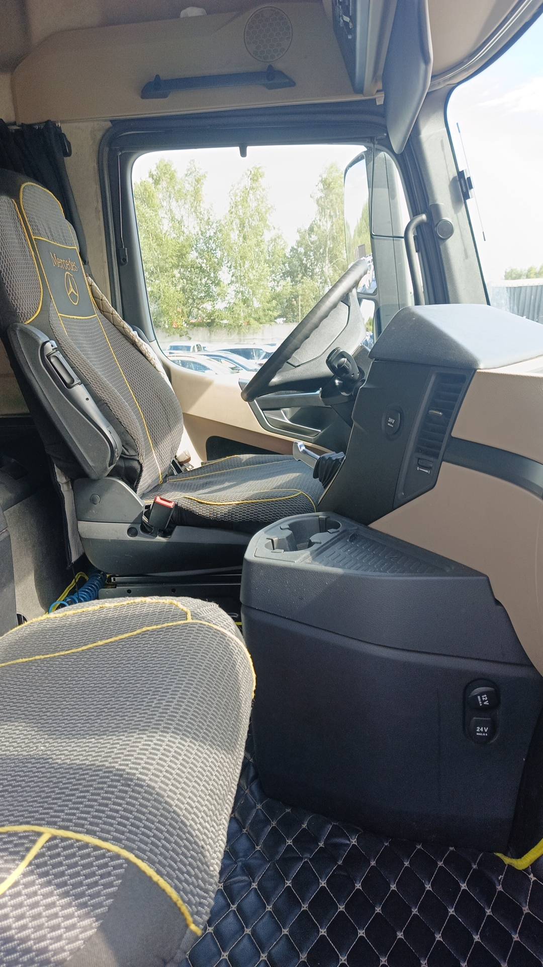 Mercedes-Benz Actros 4 1842 LS 4x2 (BigSpace),  713 818 км, 2018 года в лизинг