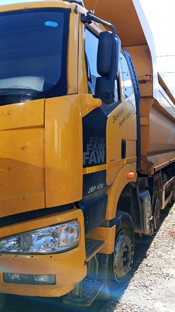 FAW CA3310P66K24T4E5 8х4,  116 984 км, 2023 года в лизинг