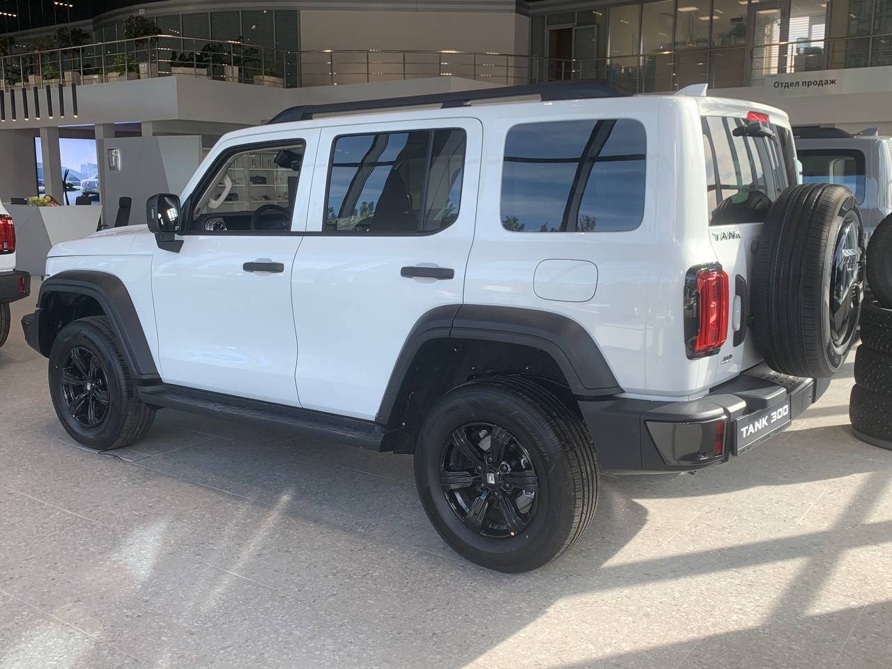 Tank 300 City Premium 2.0 8AT 4WD