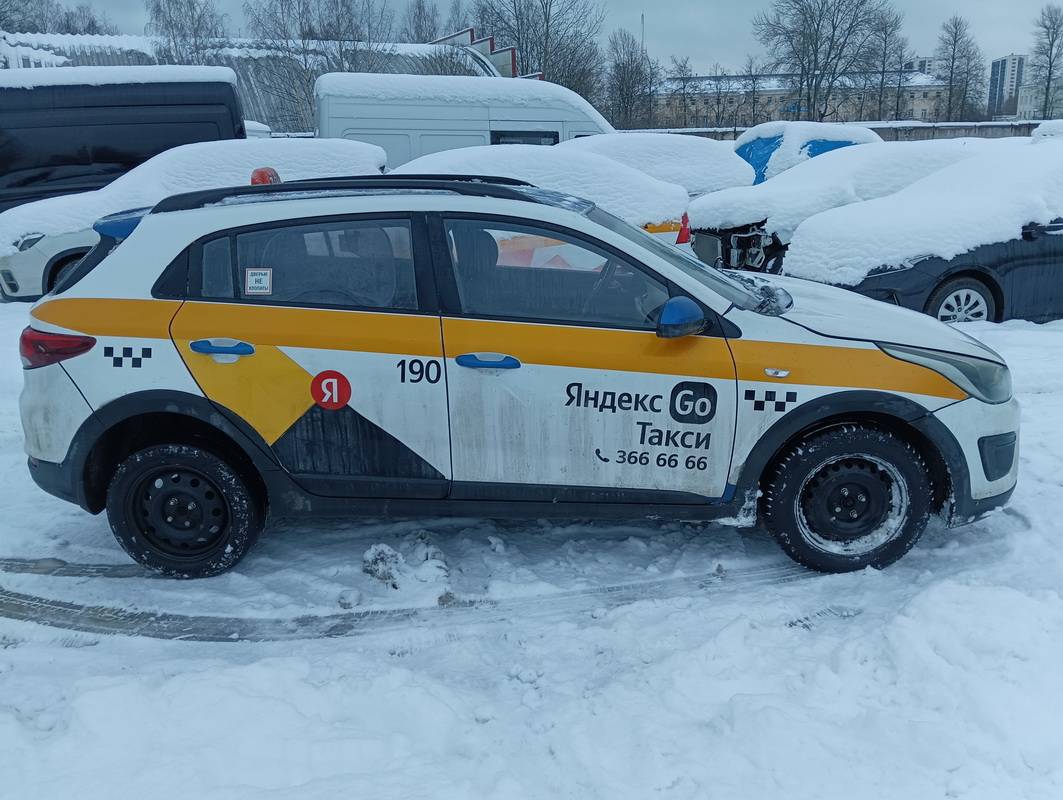 KIA Rio X-Line,  275 910 км, 2019 года в лизинг