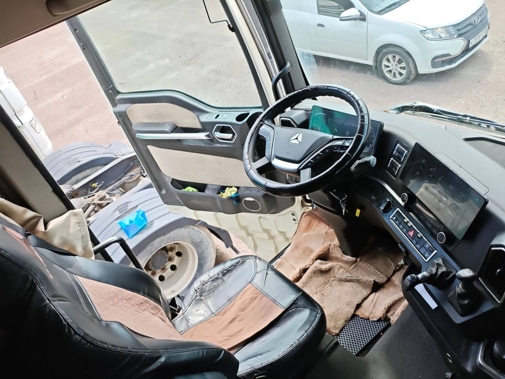 Sitrak C7H MAX 4x2 ZZ4186V361HE,  337 266 км, 2023 года