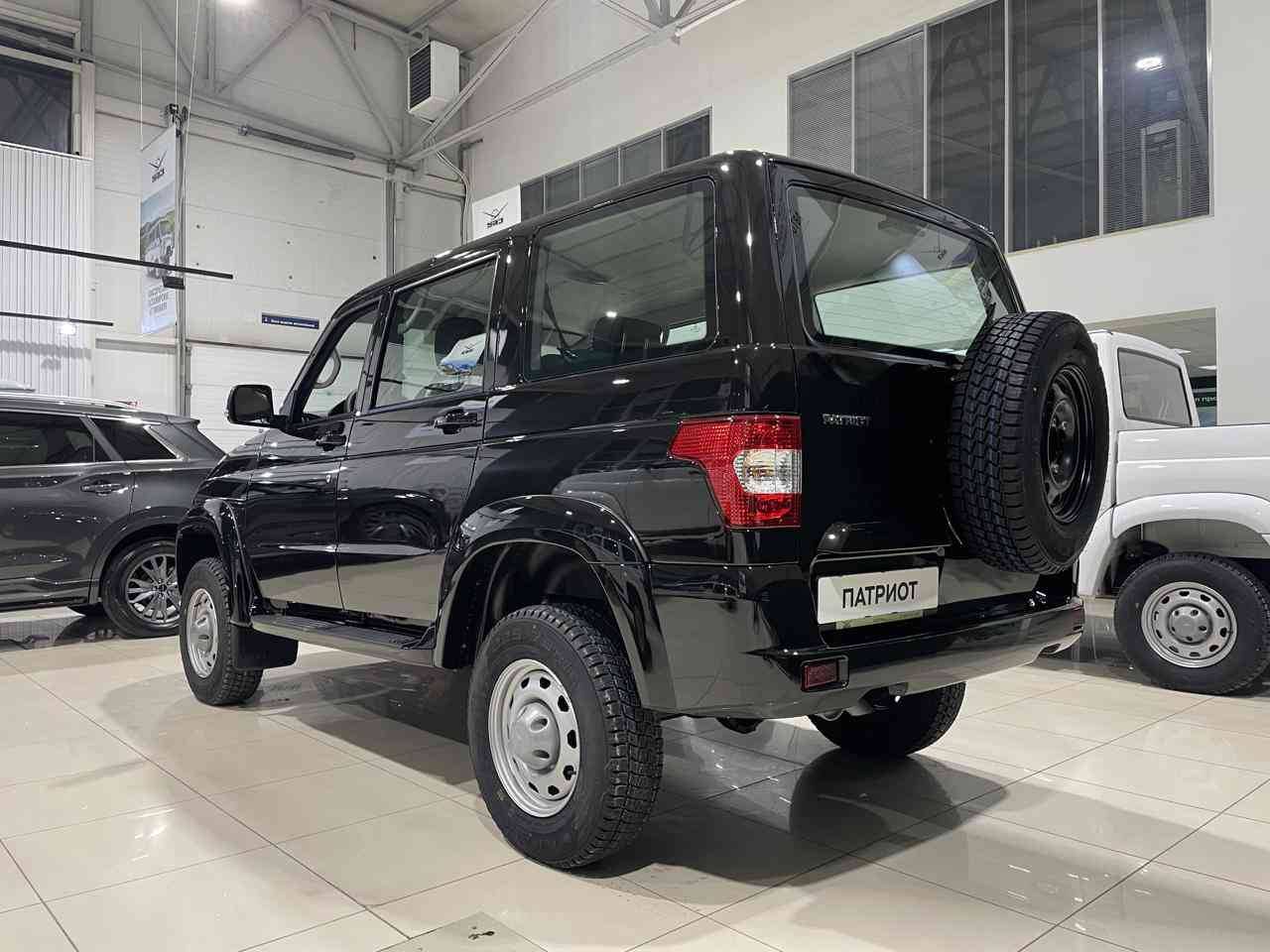 УАЗ Patriot Base Икар 2.7 5MT