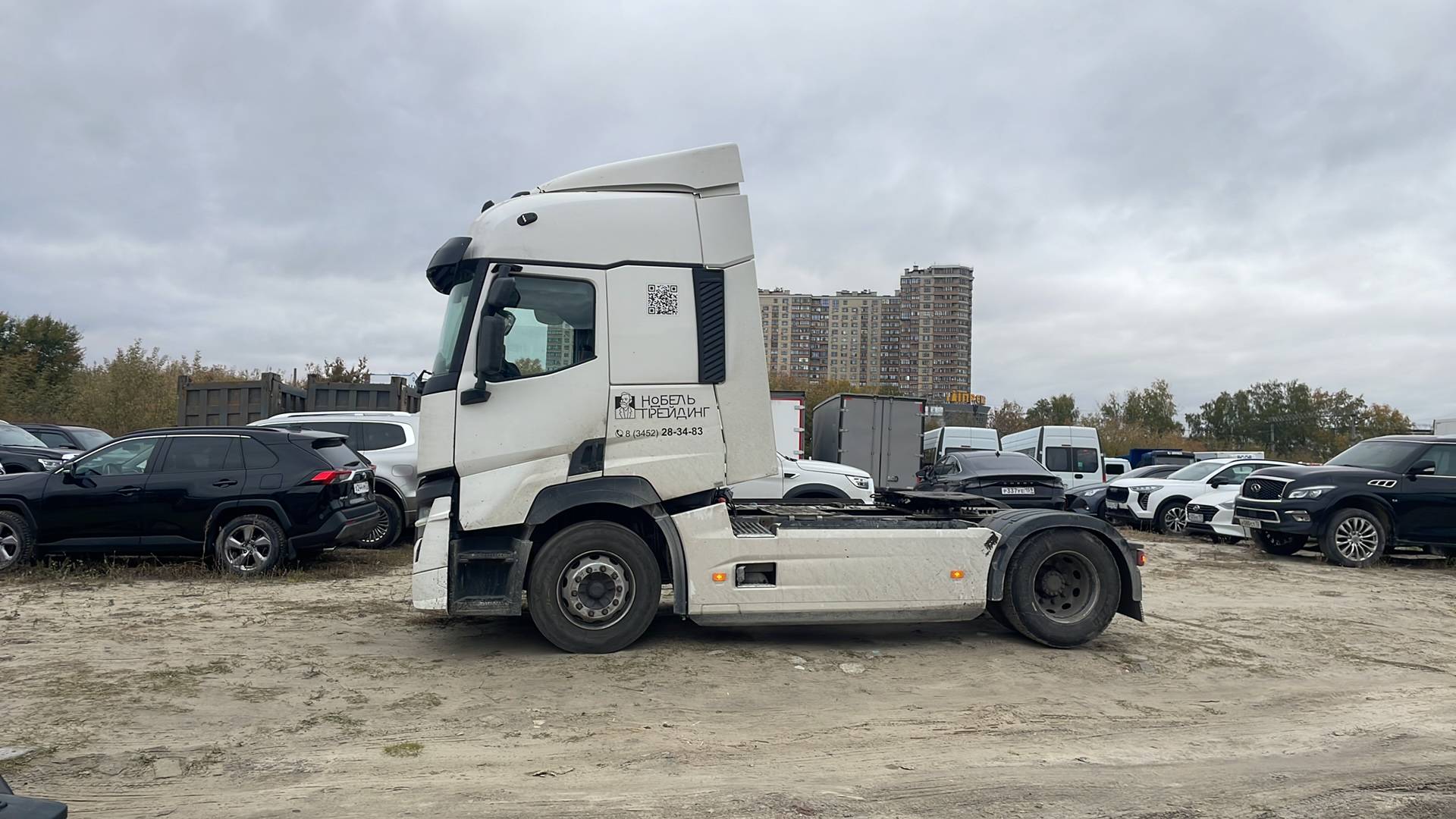 Renault T 440 4x2 (High Sleeper Cab),  429 361 км, 2021 года в лизинг