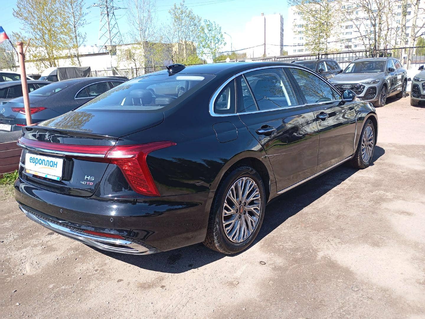 Hongqi H5,  62 984 км, 2024 года в лизинг