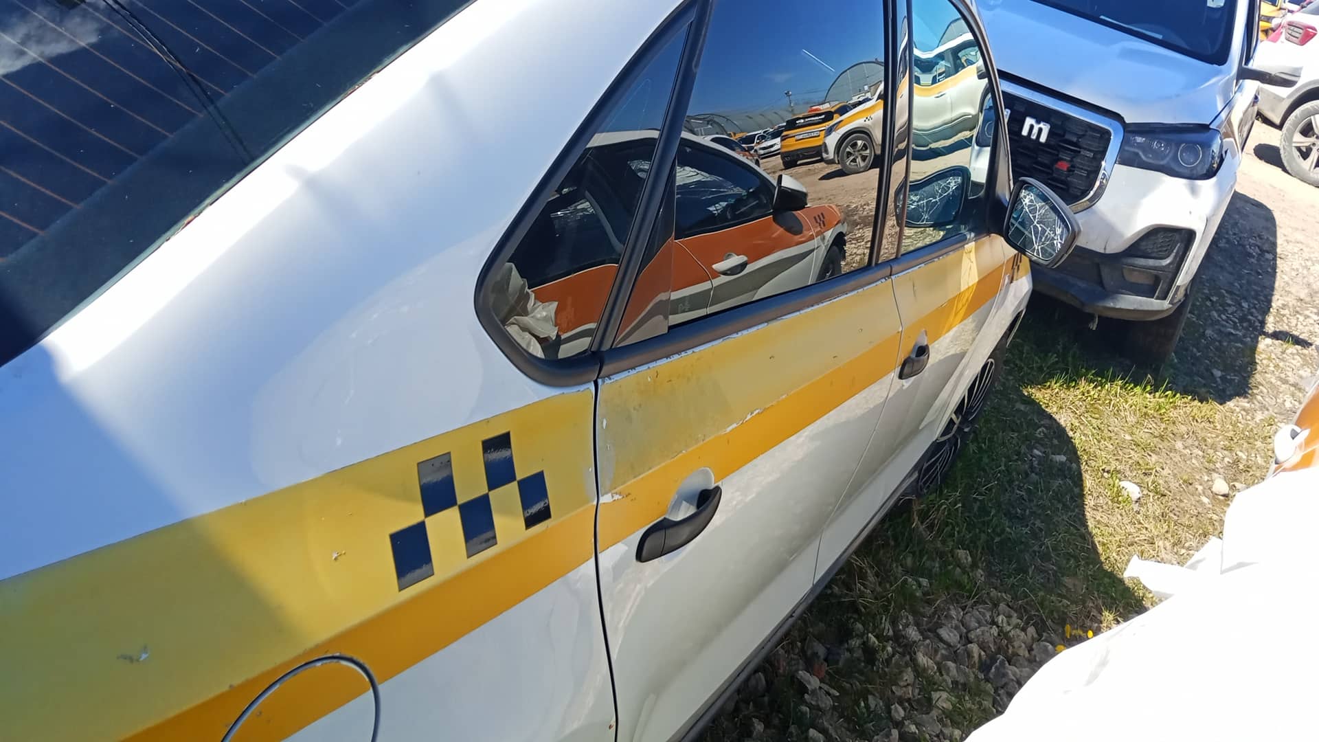 Volkswagen Polo,  329 236 км, 2018 года в лизинг