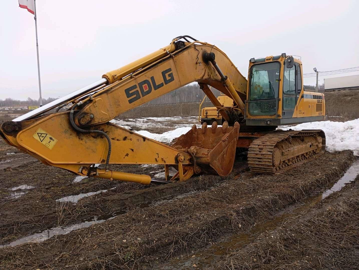 SDLG/LGCE E6300F