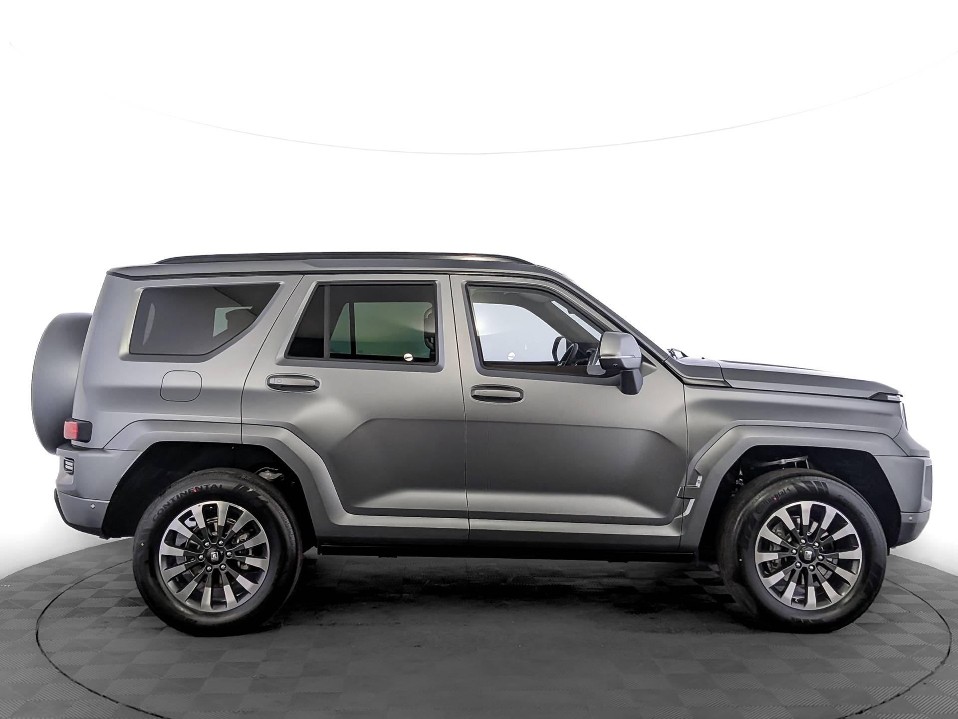 Tank 700 Premium 3.0 9AT 4WD