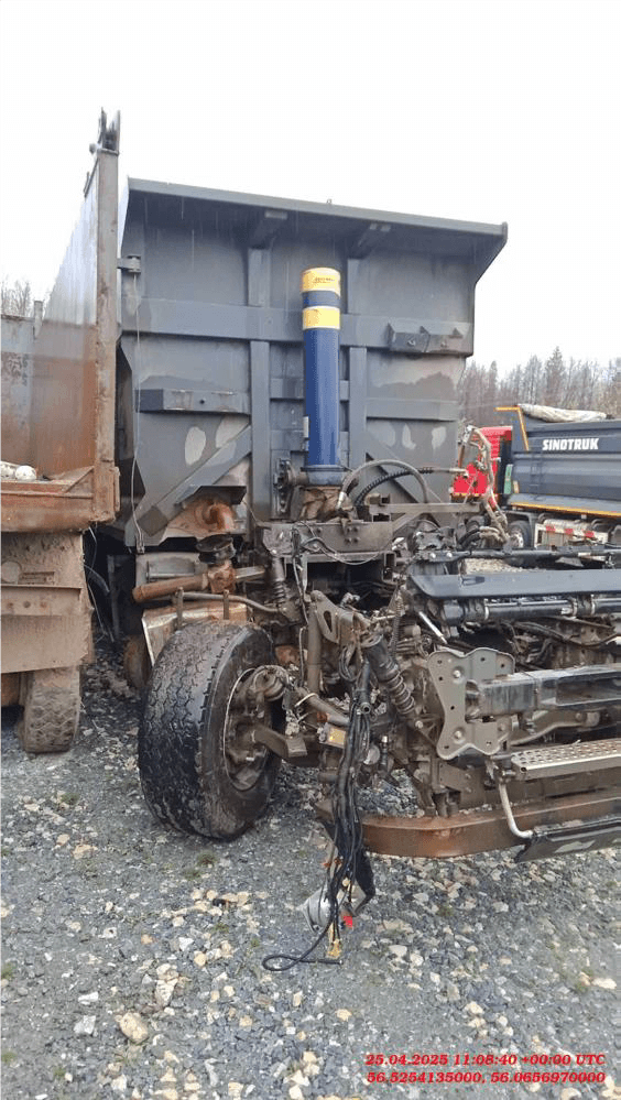 HOWO ZZ3317V386GE1 8х4,  1 км, 2023 года