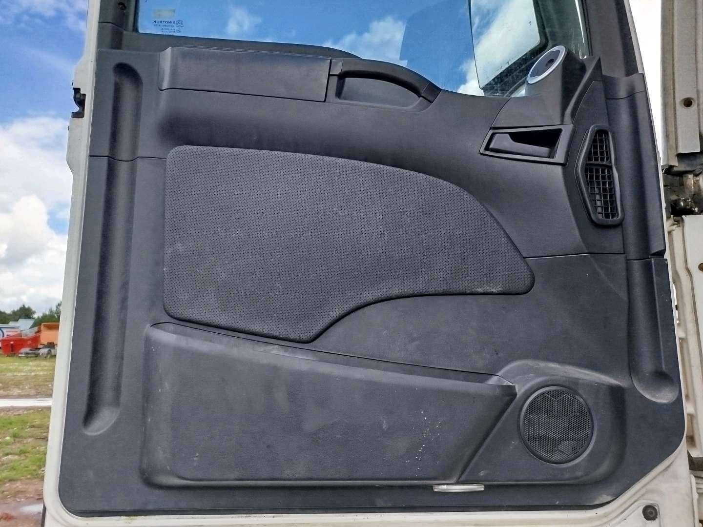 Sitrak C7H MAX ZZ4186V391HE,  697 059 км, 2023 года в лизинг