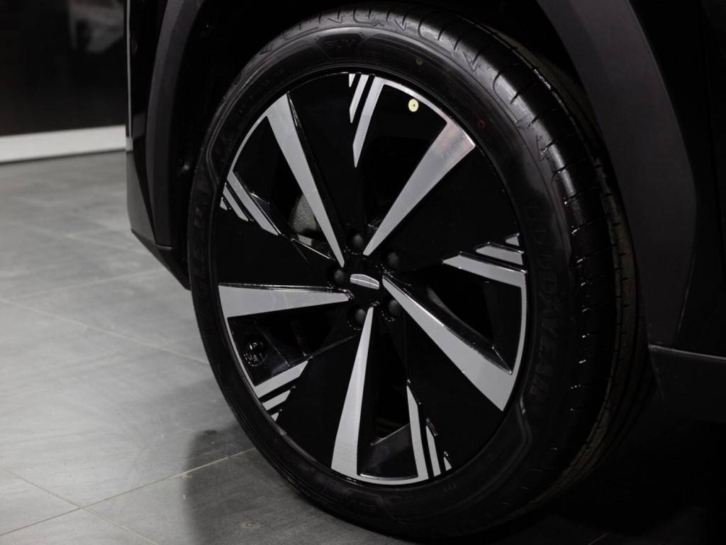 Geely Atlas Флагман 2.0Т АТ полный привод