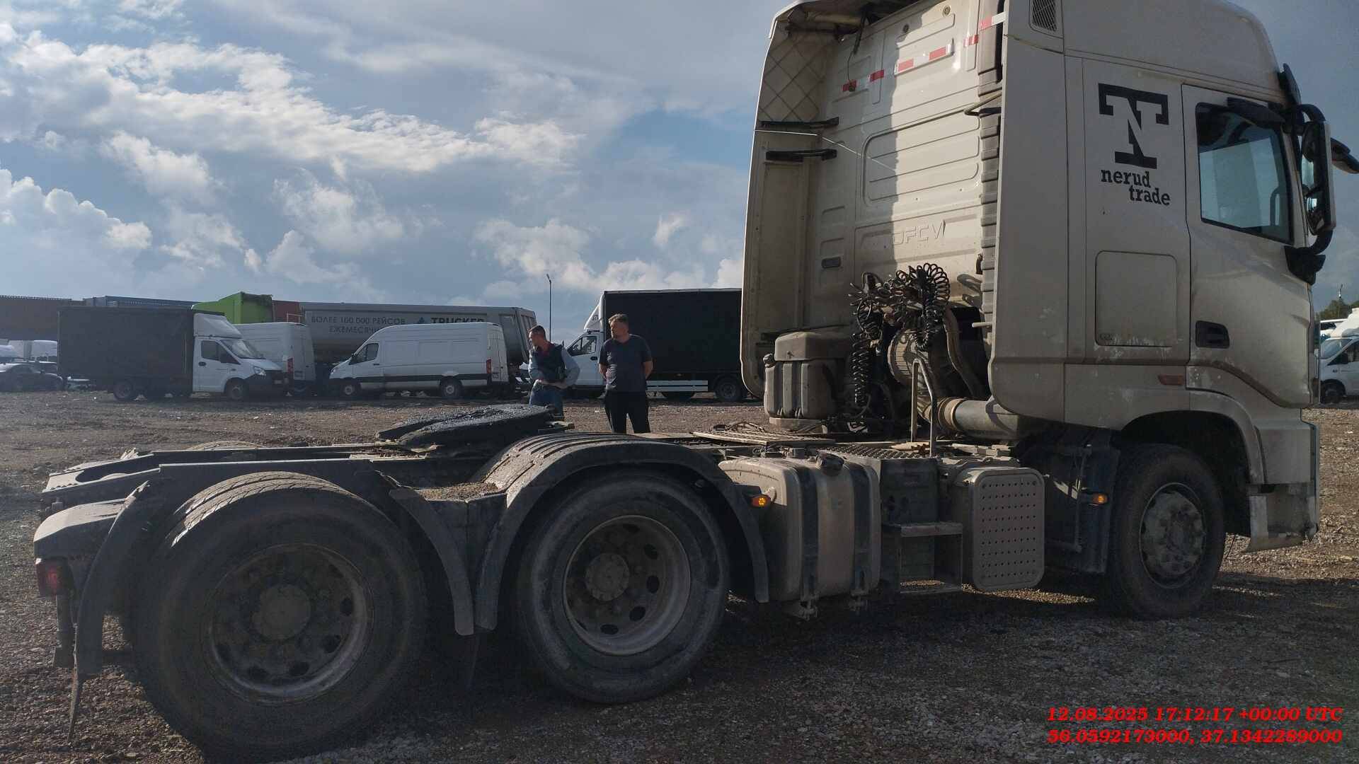 DongFeng DFH4271 6x4,  171 440 км, 2023 года в лизинг
