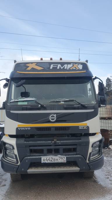 Volvo FMX 460 6x6 (FMX Globetrotter)