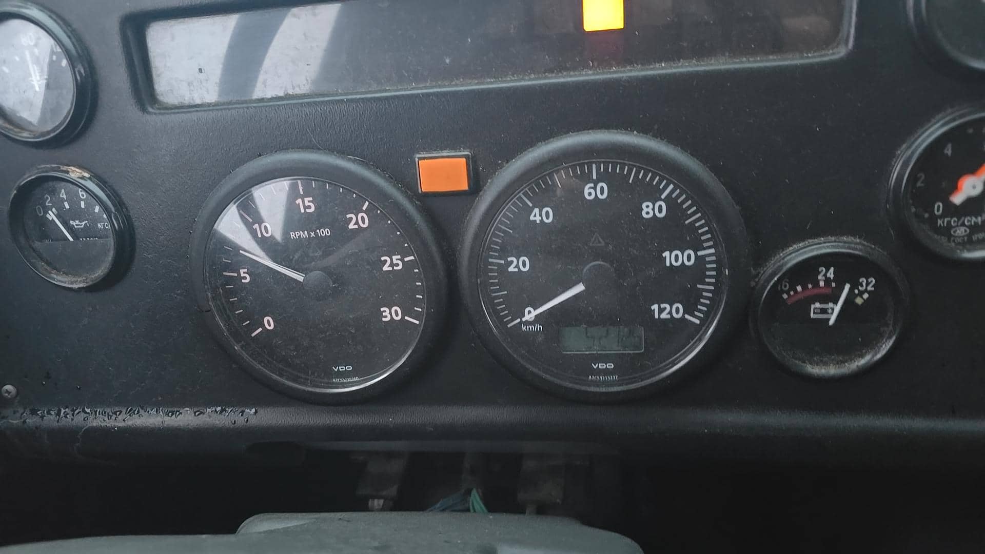 УРАЛ 6370K,  52 725 км, 2013 года в лизинг
