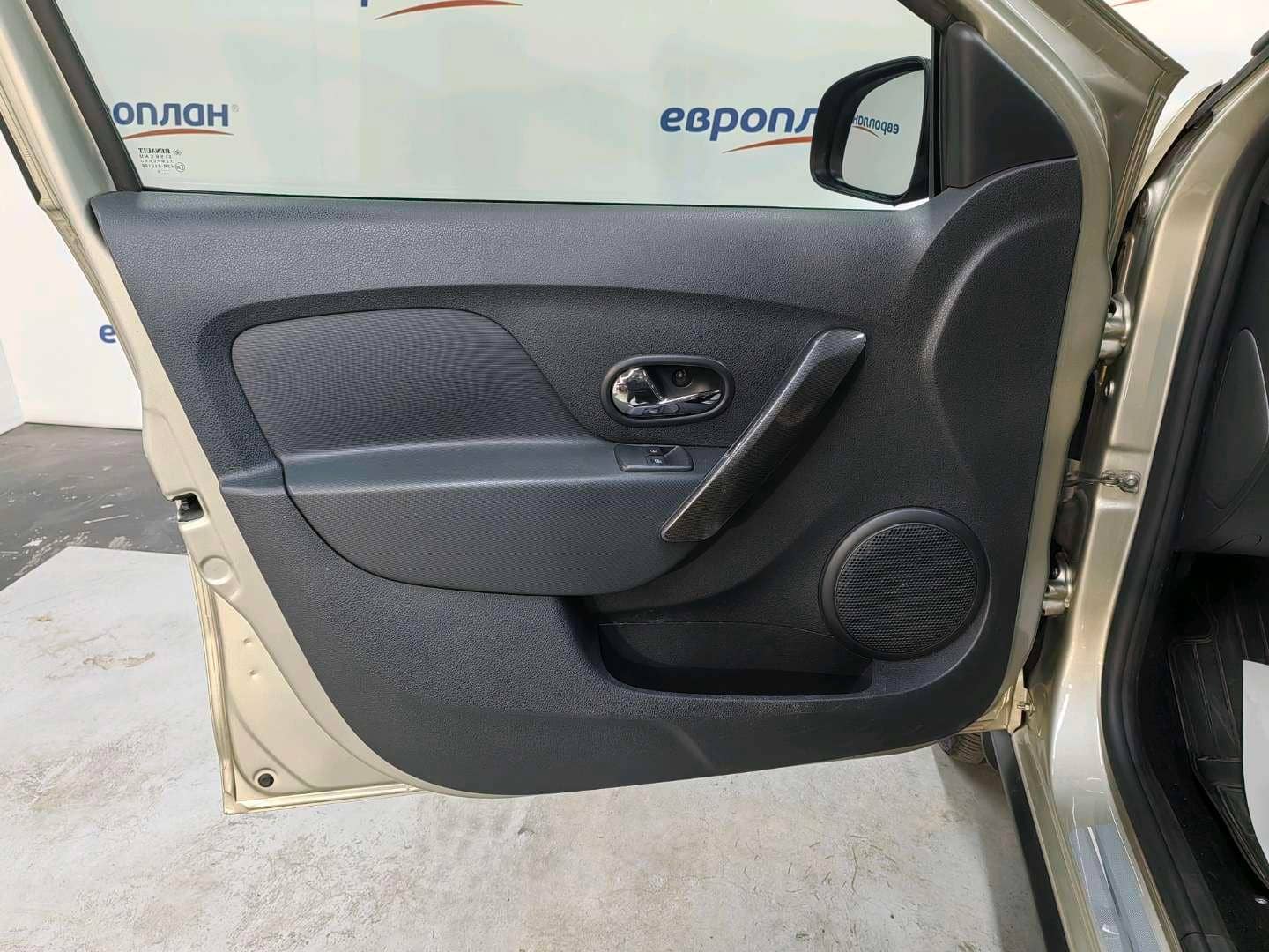 Renault Logan Stepway,  80 638 км, 2020 года в лизинг