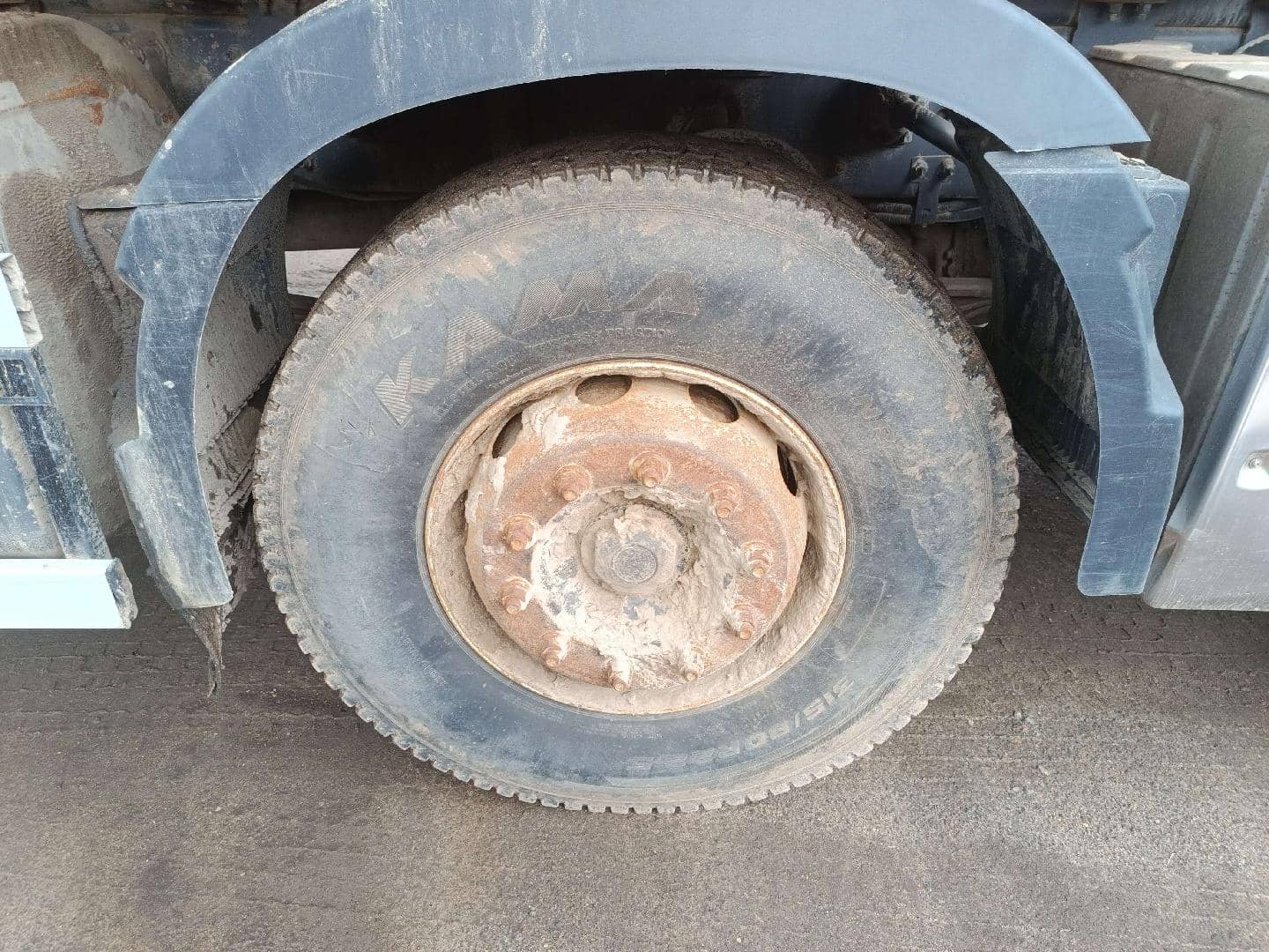 Volvo FM 420 8x4 (FMX),  395 404 км, 2022 года в лизинг