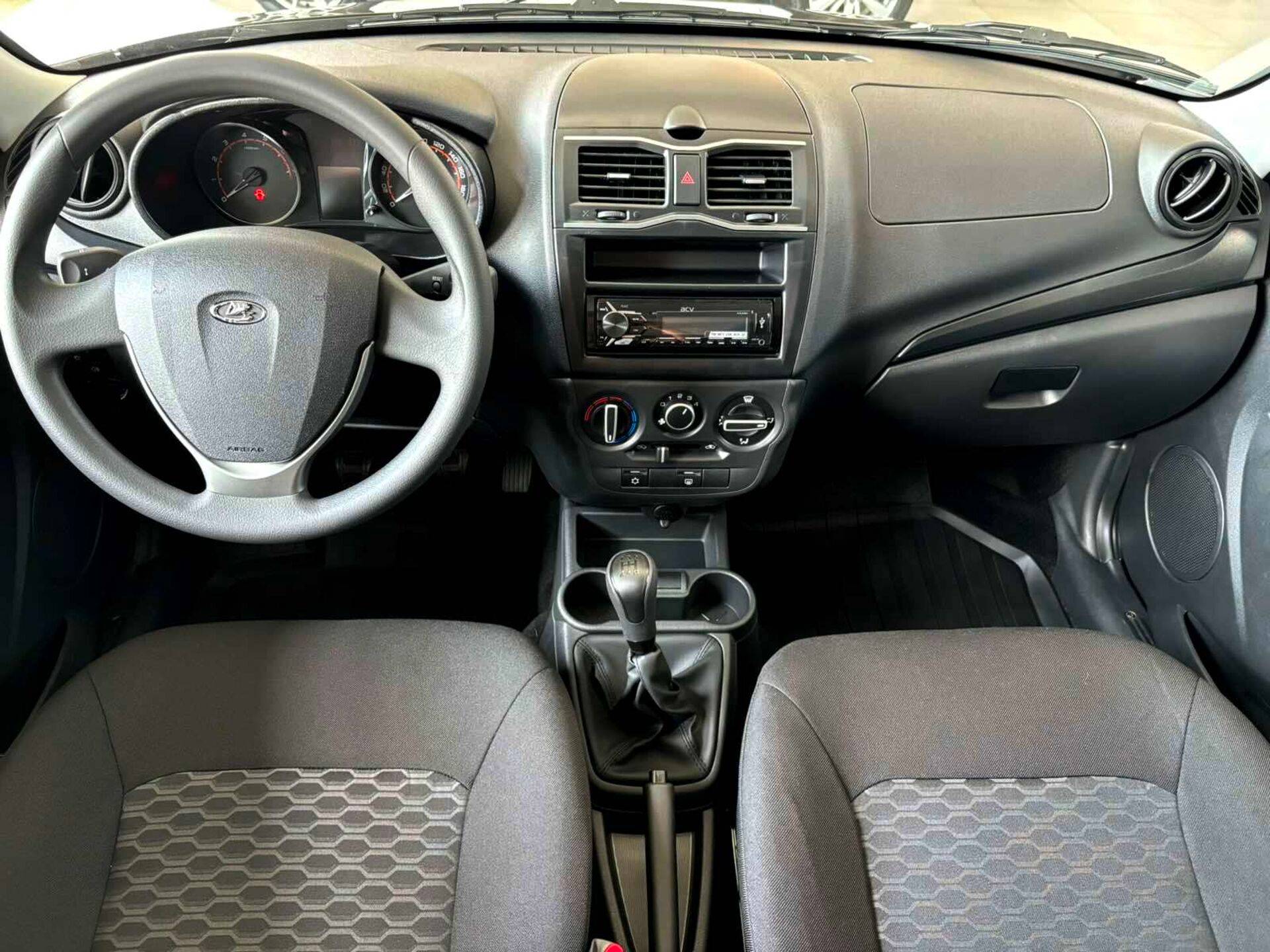 Lada Granta седан Classic 24 Кондиционер 1.6 90hp 5MT